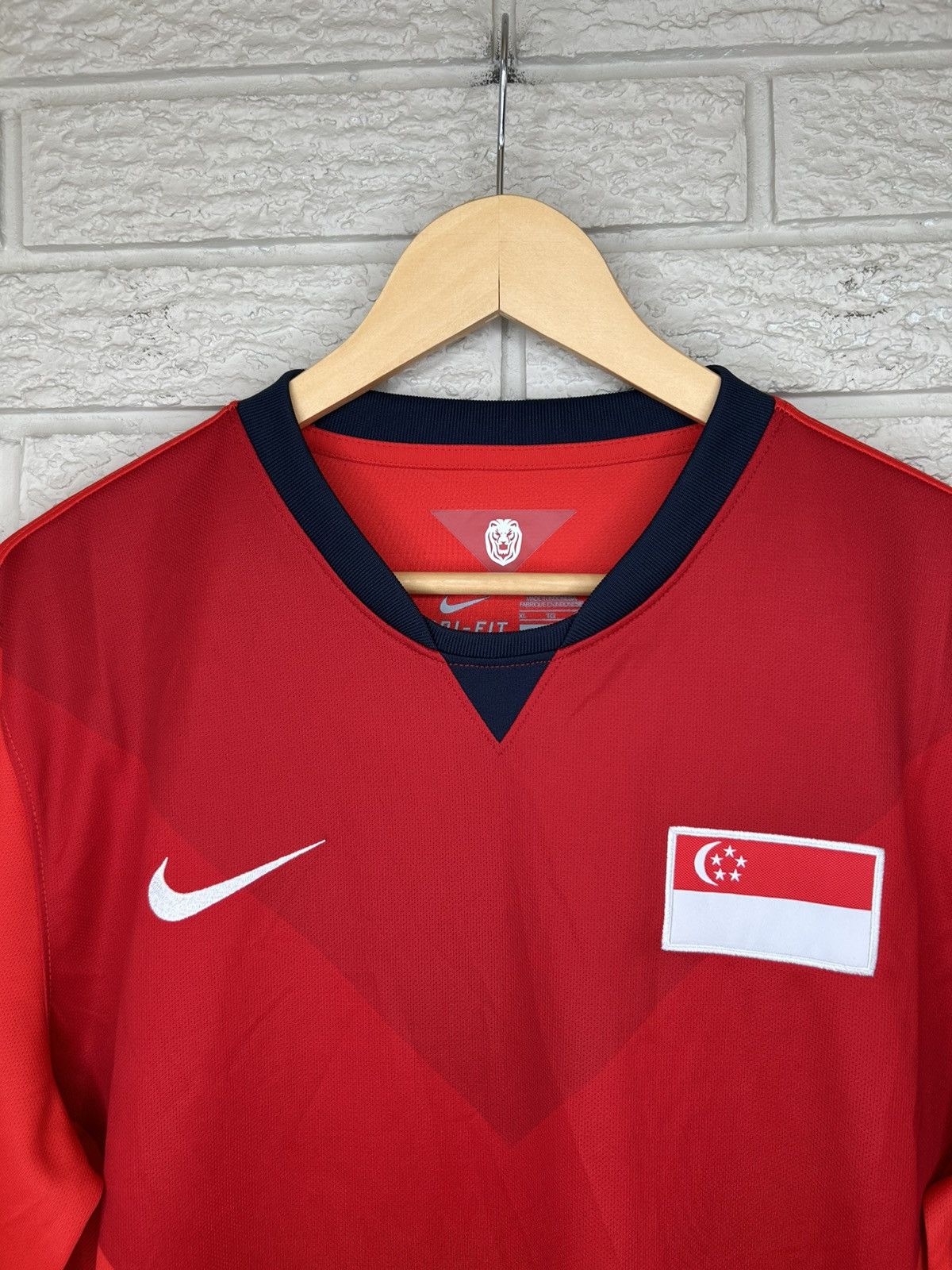Nike Nike Singapore National Team 2014 Home Jersey Size US XL / EU 56 / 4 - 3 Thumbnail