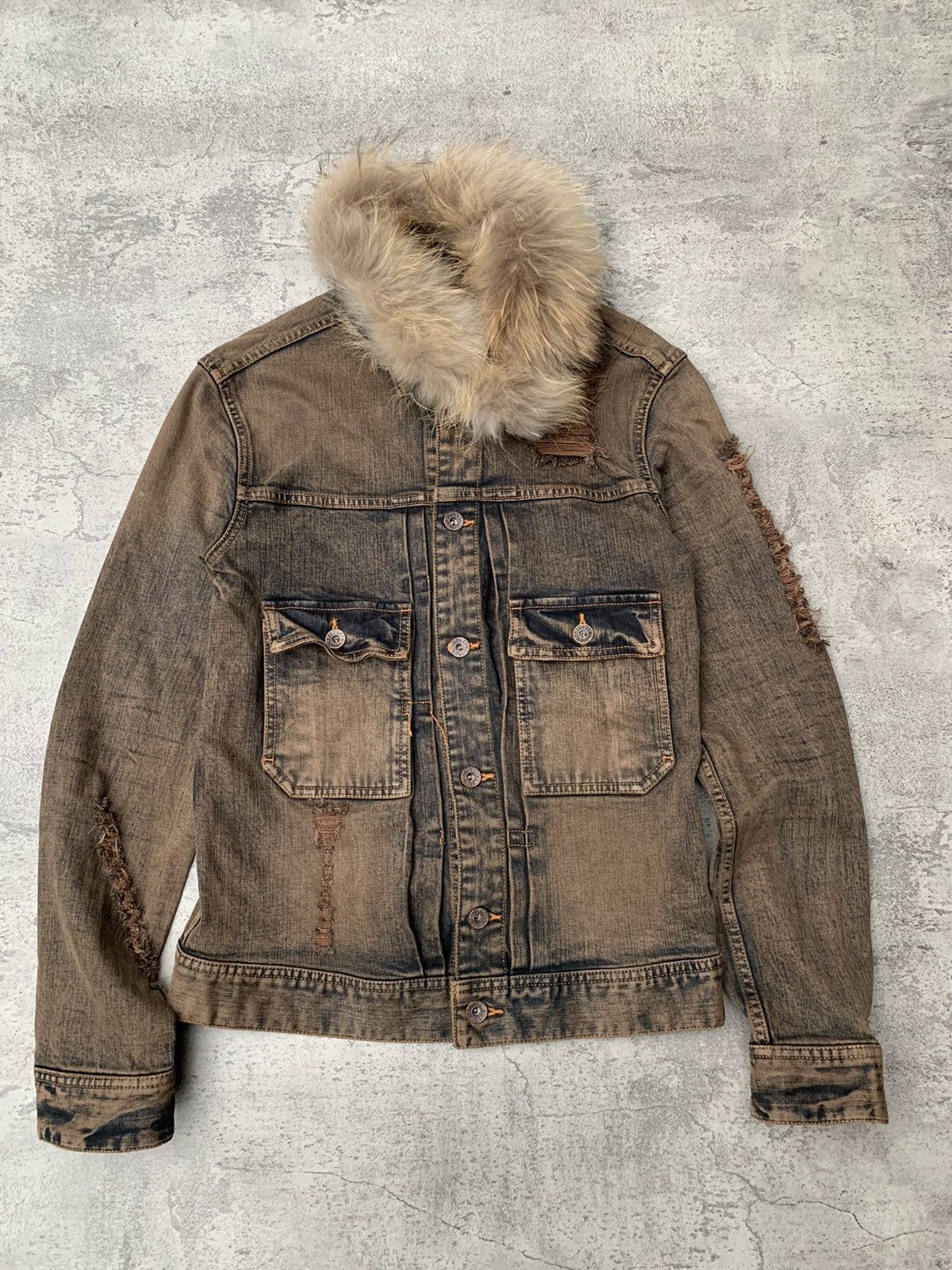 ABAHOUSE /5351 Pour Les Hommes mudwash fur denim jacket