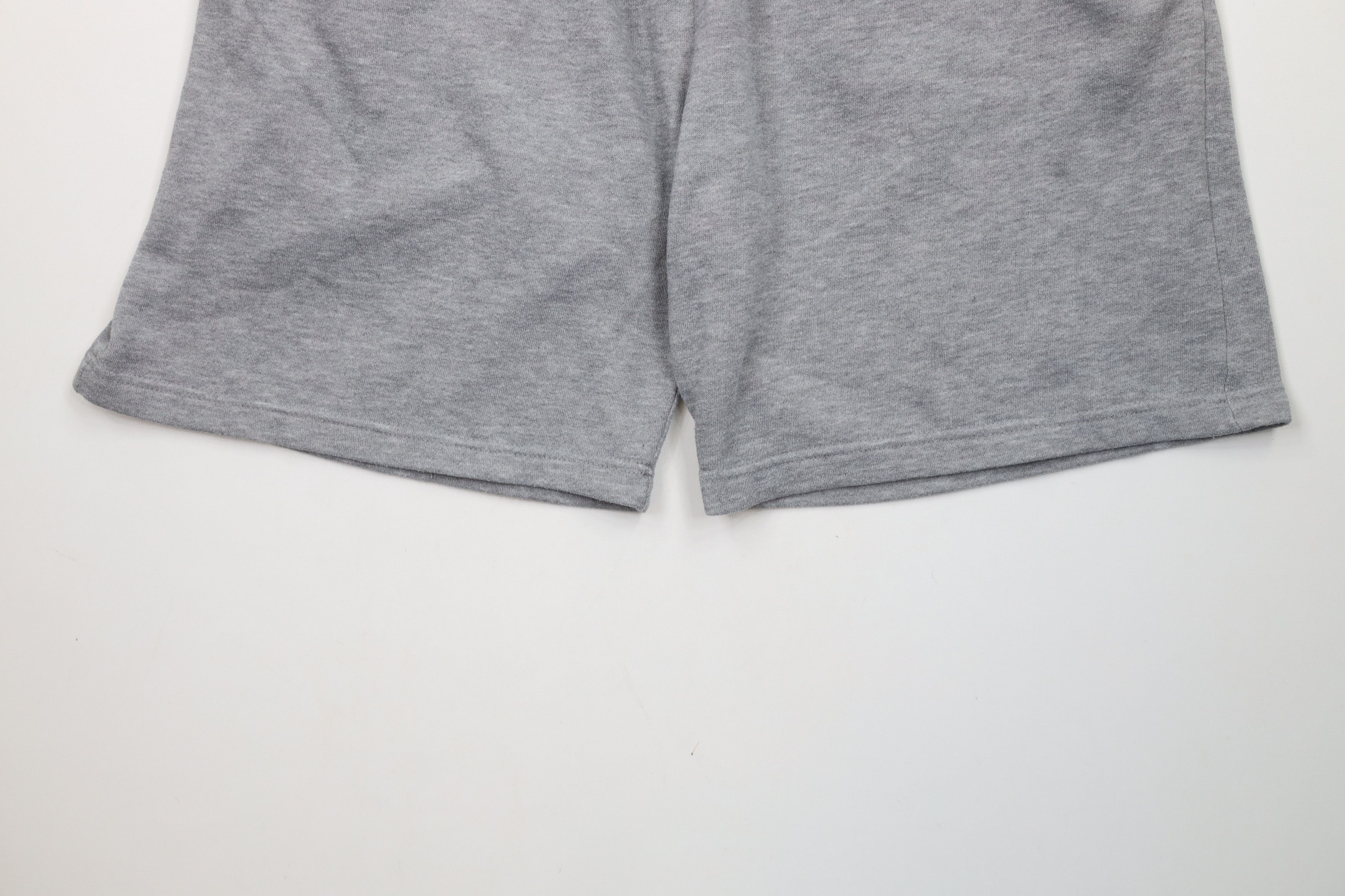 Vintage Vintage 90s Streetwear Above Knee Sweatpants Shorts Gray Size US 36 / EU 52 - 4 Thumbnail