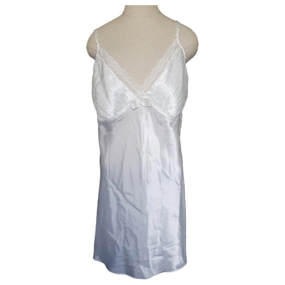 Designer CT720 Morgan Taylor NWT Intimates White Cami 1X Size ONE SIZE - 1 Thumbnail