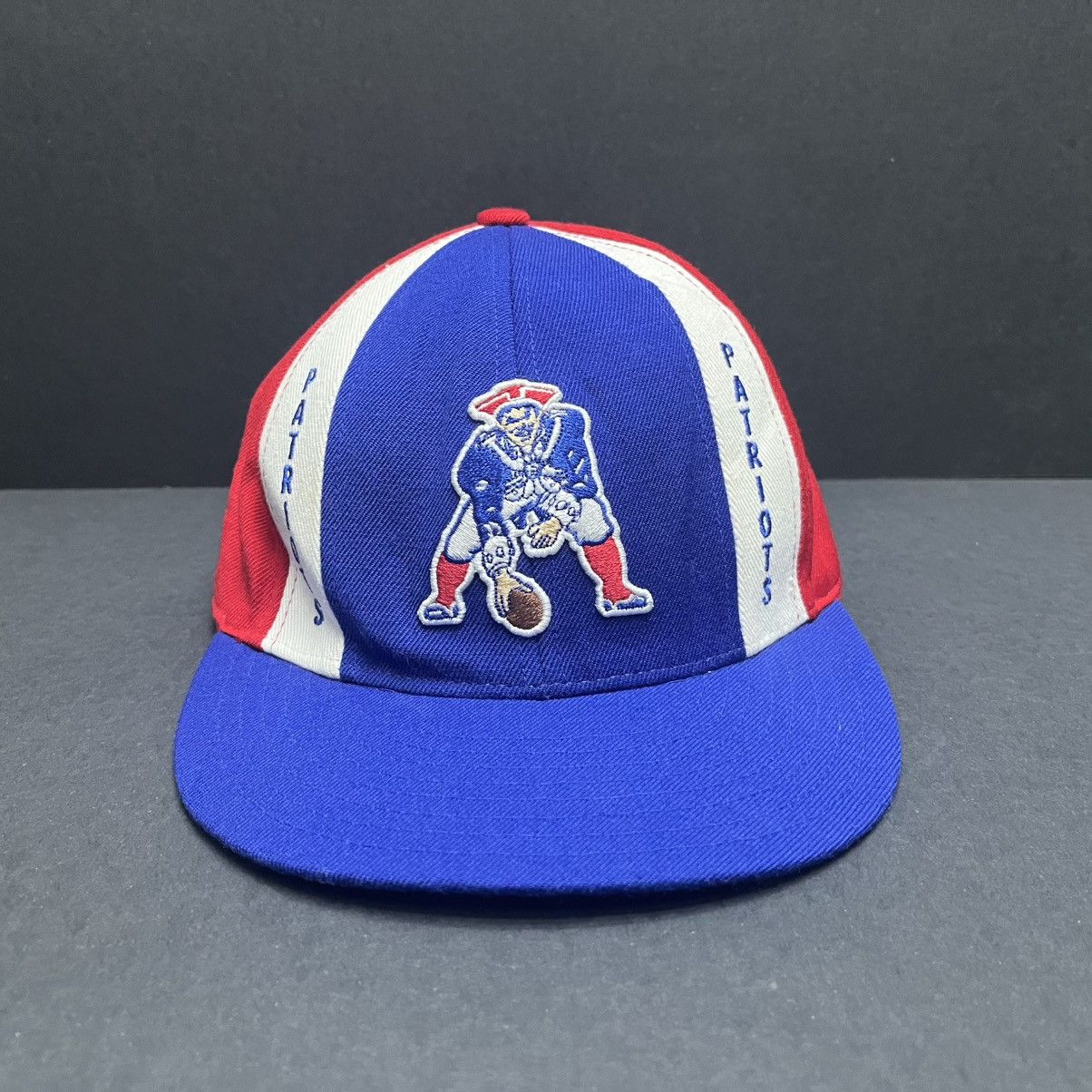 NFL New England Patriots NFL by Reebok Fitted Hat Size ONE SIZE - 1 Thumbnail