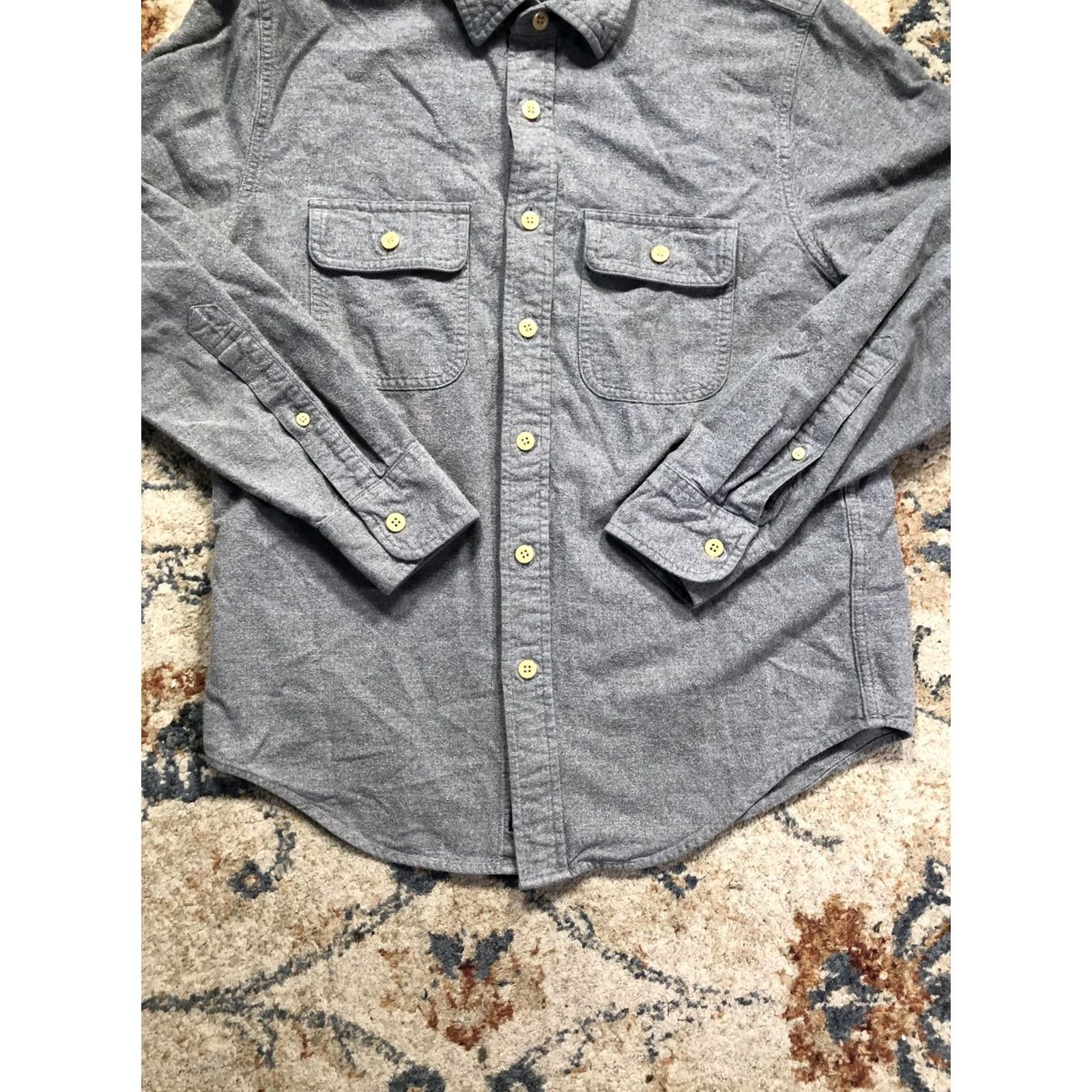 Abercrombie & Fitch Abercrombie & Fitch Shirt Mens Small Gray Flannel Button Front Double Pocket Size US S / EU 44-46 / 1 - 5 Thumbnail