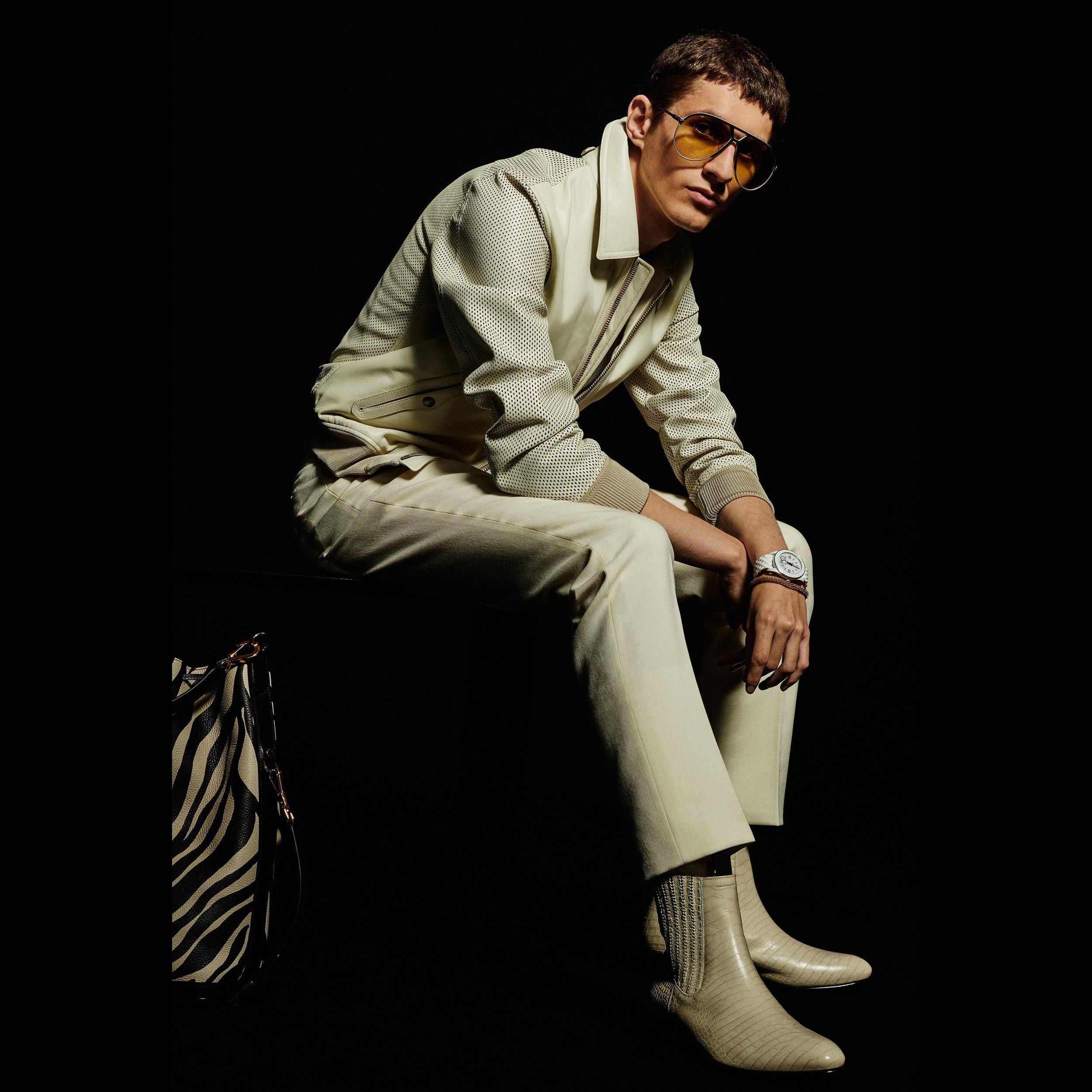 Tom Ford Fits 50-52, Ultimate Rare $8,700 w/tax Perforated Jacket Size US L / EU 52-54 / 3 - 3 Thumbnail