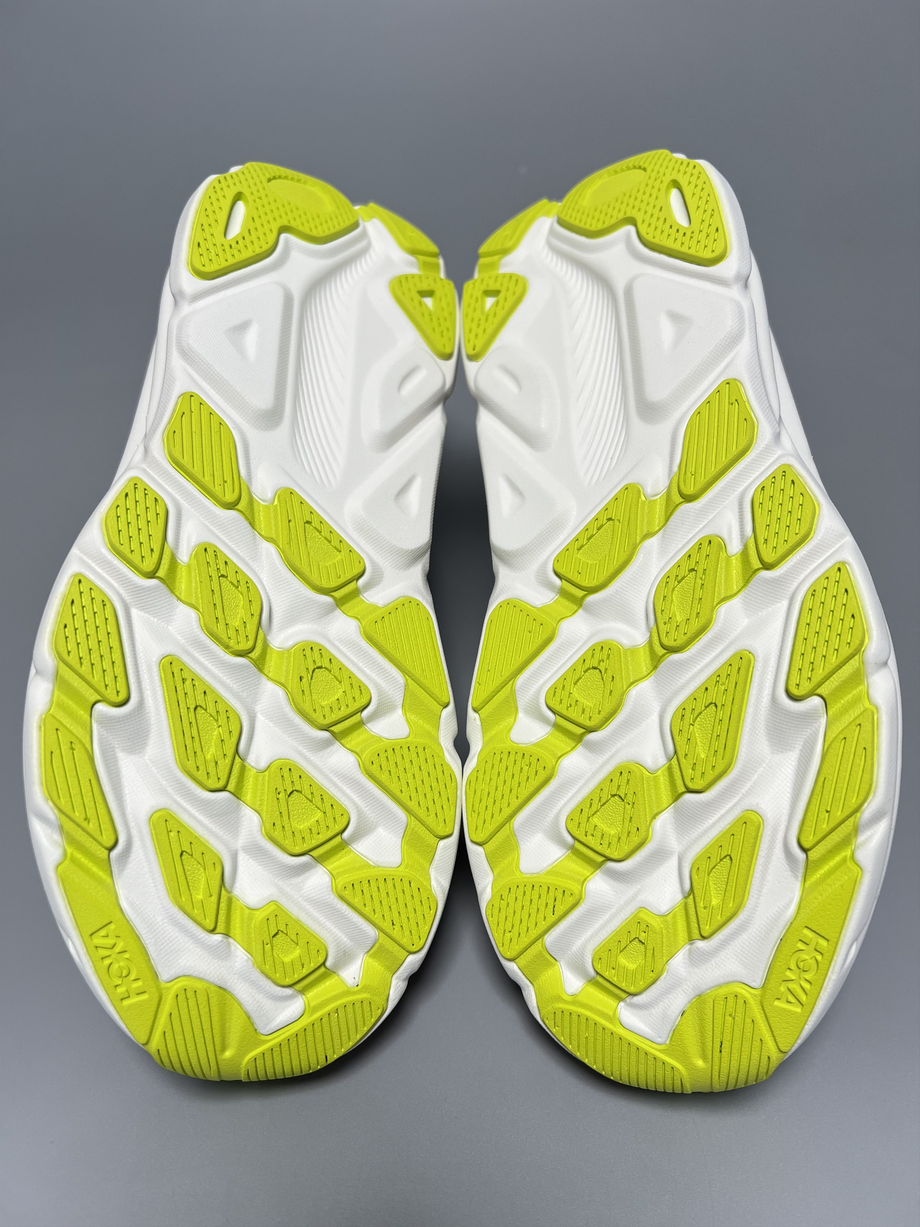 Hoka 7.5B Hoka One One Clifton 9 Running Shoes Walking Gym Size US 7.5 / IT 37.5 - 14 Thumbnail