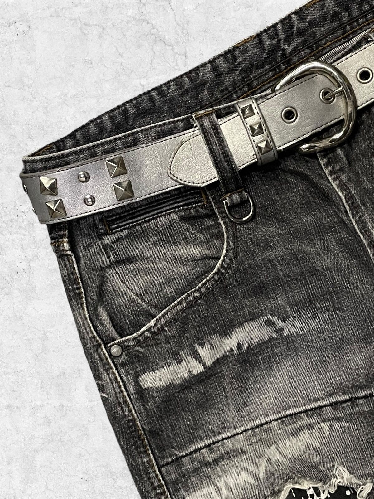 HIDEAWAYS × Japanese Brand Hideaways Distressed Patched Flared Jeans With Studded Belt Size US 32 / EU 48 - 7 Thumbnail