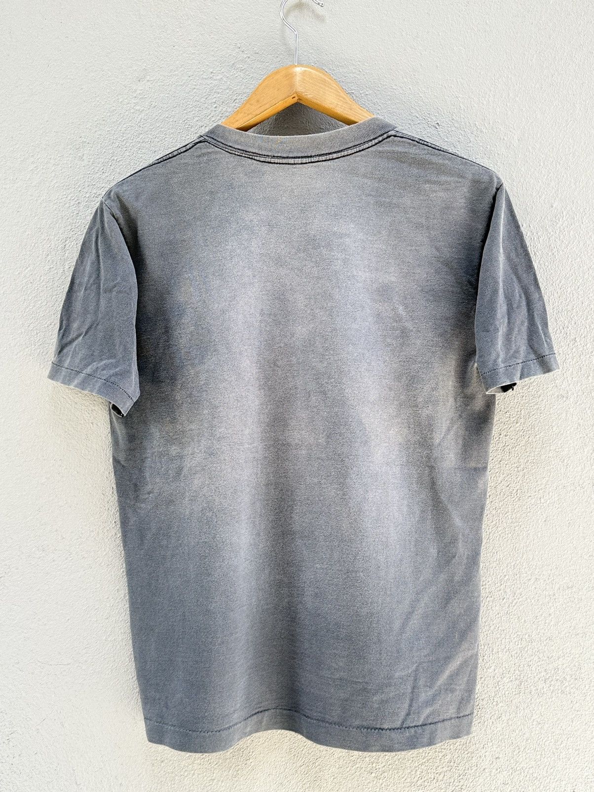 Levi's Vintage Clothing Thrashed Vintage 90s Levis Botton Your Fly Sun Faded Tee Size US M / EU 48-50 / 2 - 9 Thumbnail