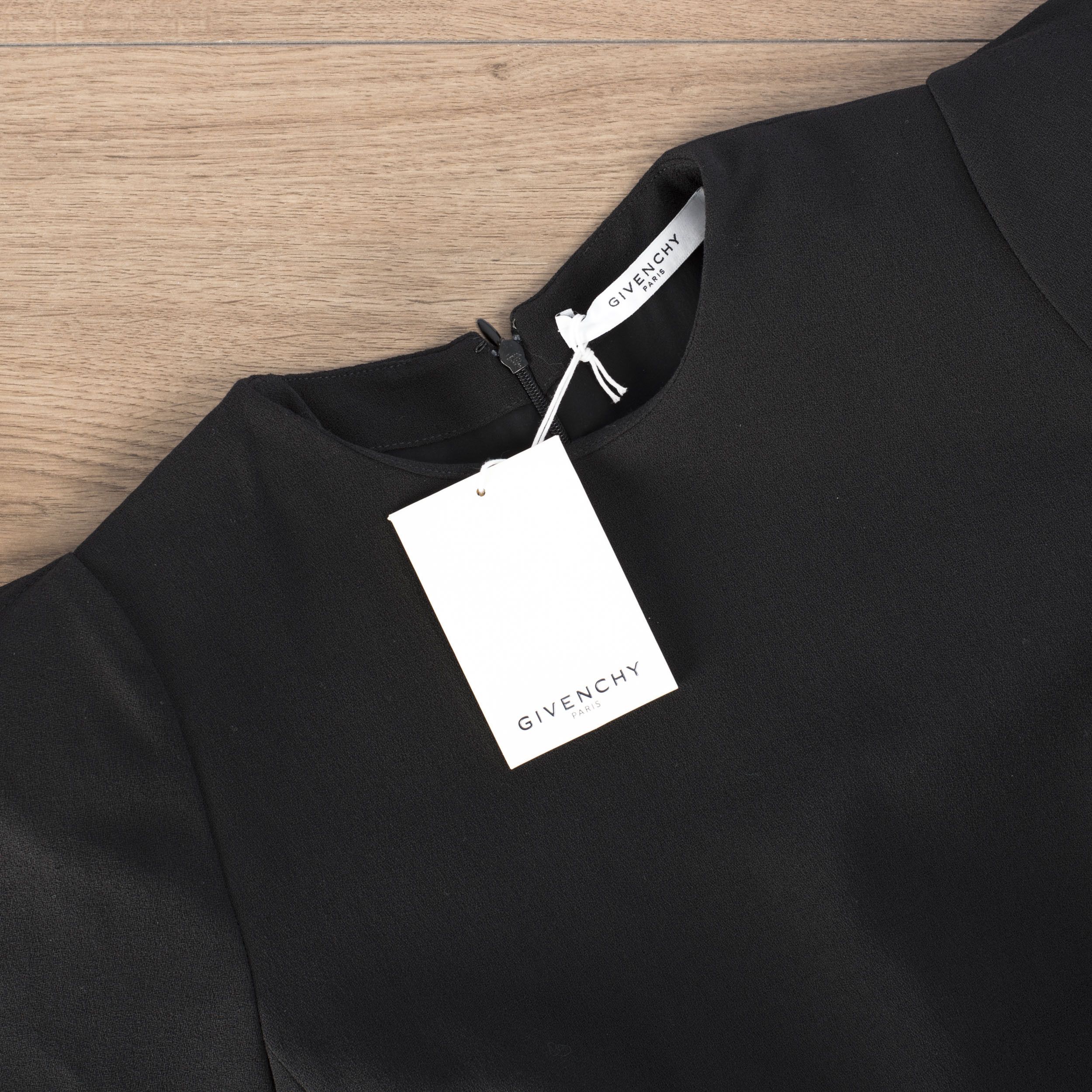 Givenchy Black Crepe Wool Mini Dress - Padded Shoulders, Belt Size M / US 6-8 / IT 42-44 - 9 Thumbnail