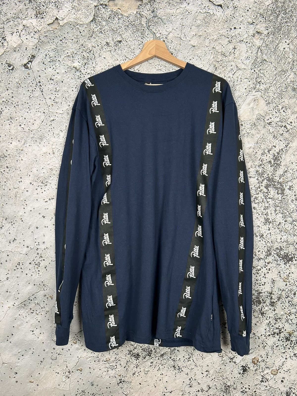 Japanese Brand Patta Longsleeve Streetwear Hype Rare Vintage Japanese Size US L / EU 52-54 / 3 - 1 Thumbnail