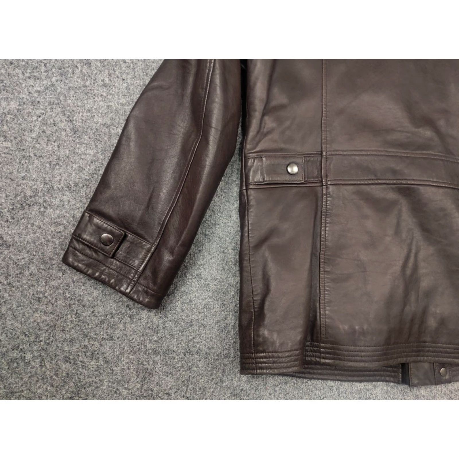 Hugo Boss HUGO BOSS Italian lamb nappa Leather Dark Brown Classic Pocket Jacket Leather Shirt Jacket Mens Regular Size M Brown 90s Classic Style Pocket Details Size US M / EU 48-50 / 2 - 7 Thumbnail