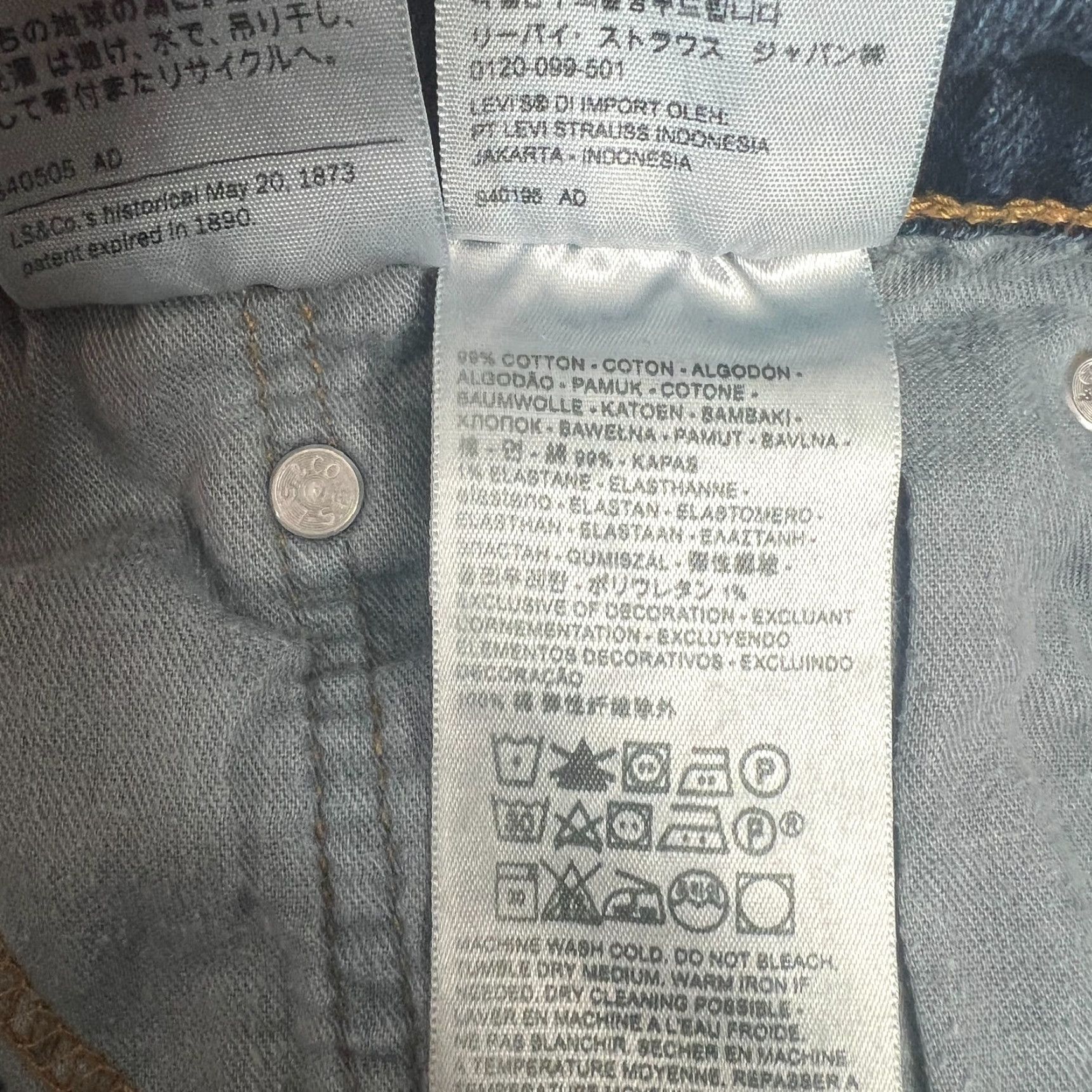 Levi's VINTAGE Levi's Bermuda Shorts 9" Distressed Denim Men 36 Dark Blue Casual Beach 90s Mens Size US 36 / EU 52 - 6 Thumbnail