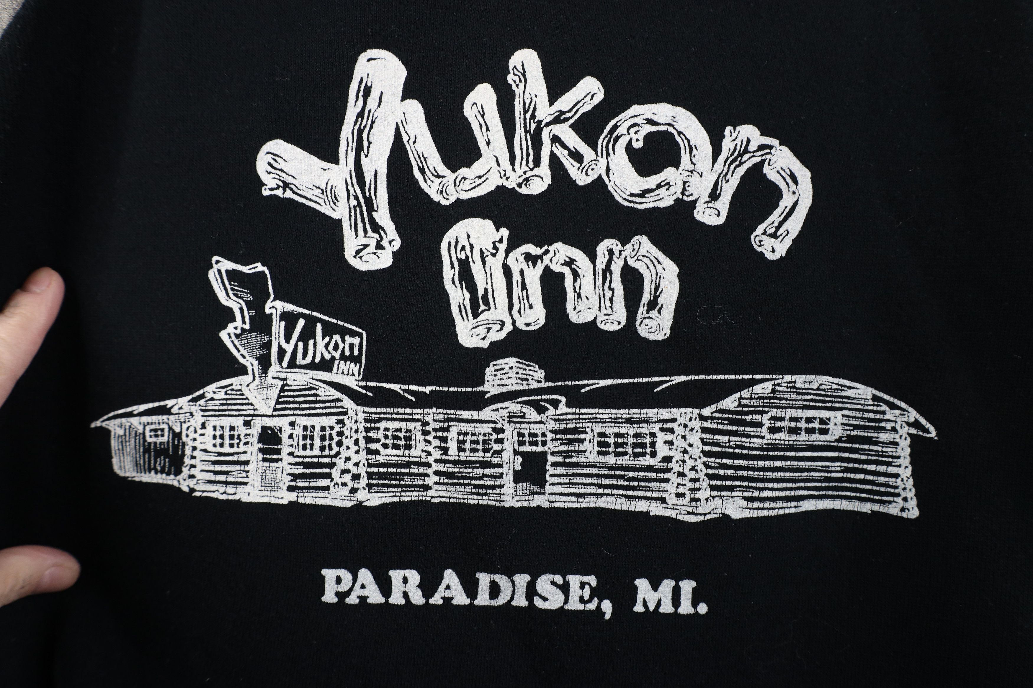 Vintage Vintage 70s Yukon Paradise Michigan Raglan Sweatshirt Size L / US 10 / IT 46 - 4 Thumbnail