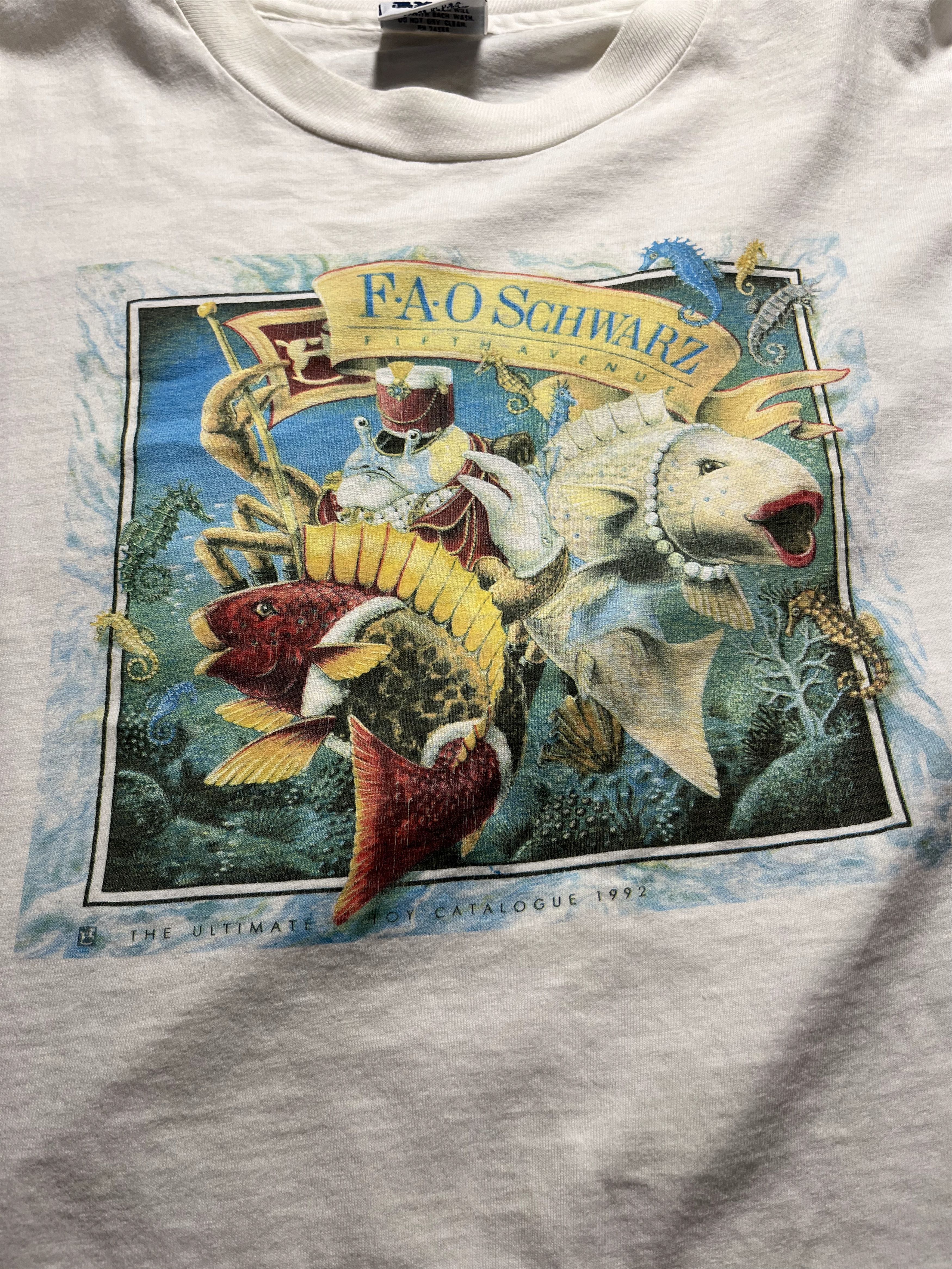 Other Fao Schwarz 1992 toy catalogue t shirt vintage Size US L / EU 52-54 / 3 - 2 Thumbnail