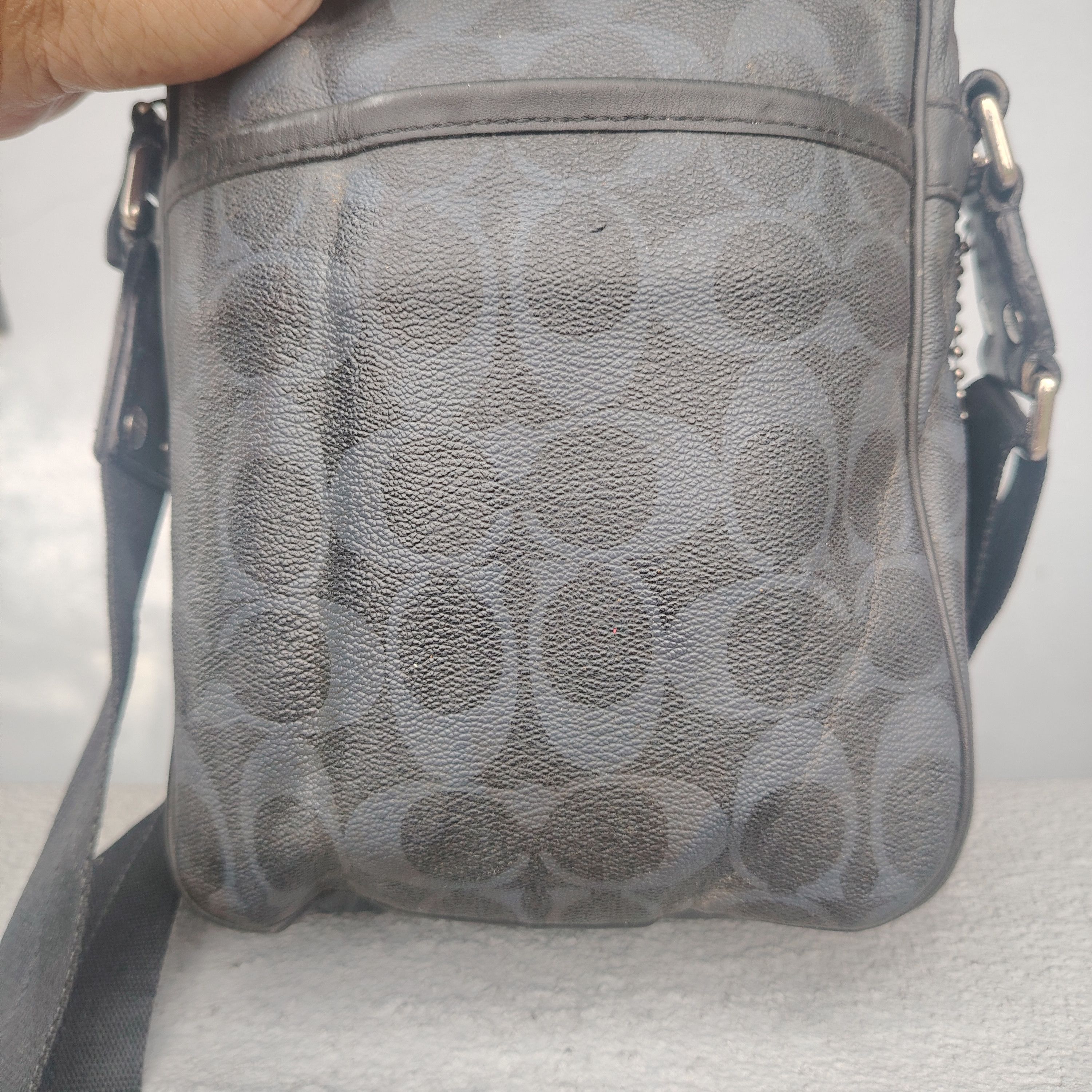 Coach Vintage Coach Signature Sling Bag Size ONE SIZE - 8 Thumbnail