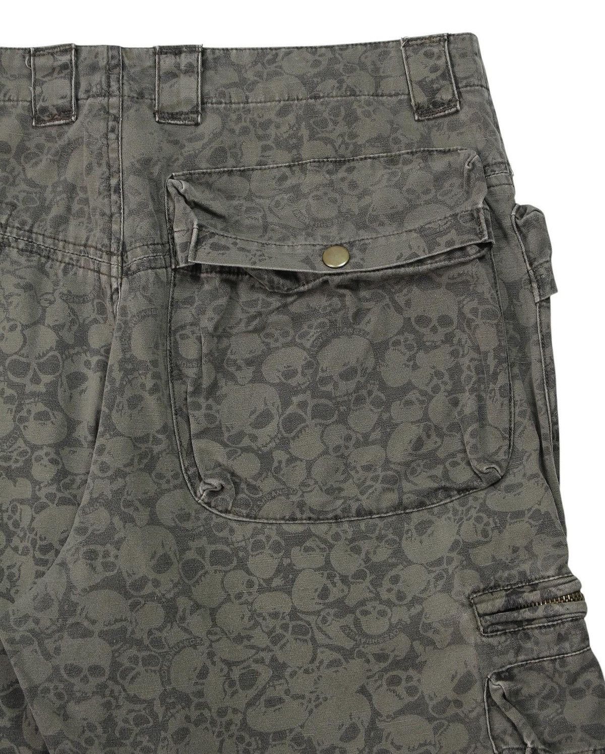 Neighborhood SS2006 NEIGHBORHOOD SKULL 6 POCKET CARGO SHORTS Size US 30 / EU 46 - 5 Thumbnail