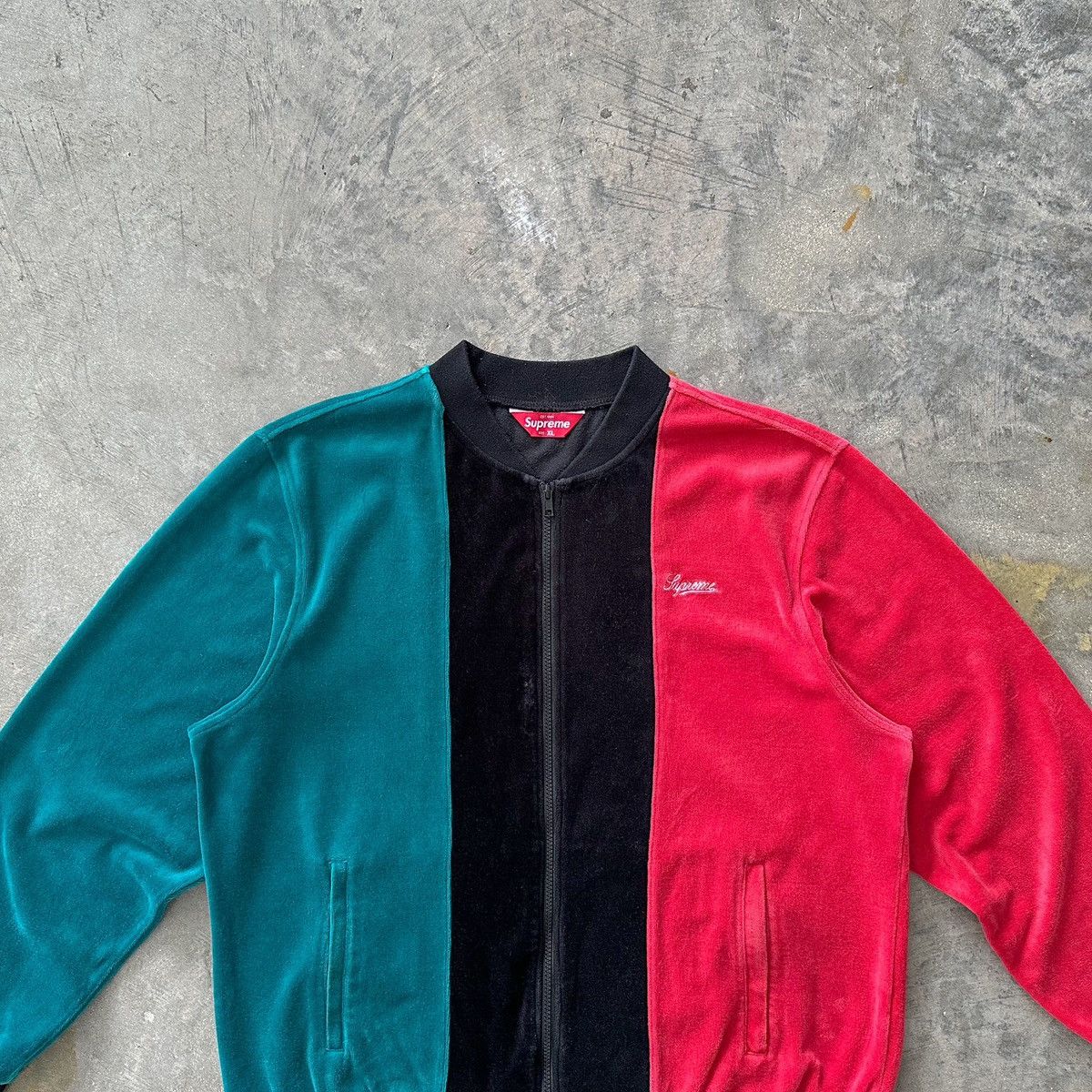 Supreme SS18 Supreme Velour Zip Up jacket size XL black red teal Size US XL / EU 56 / 4 - 2 Thumbnail