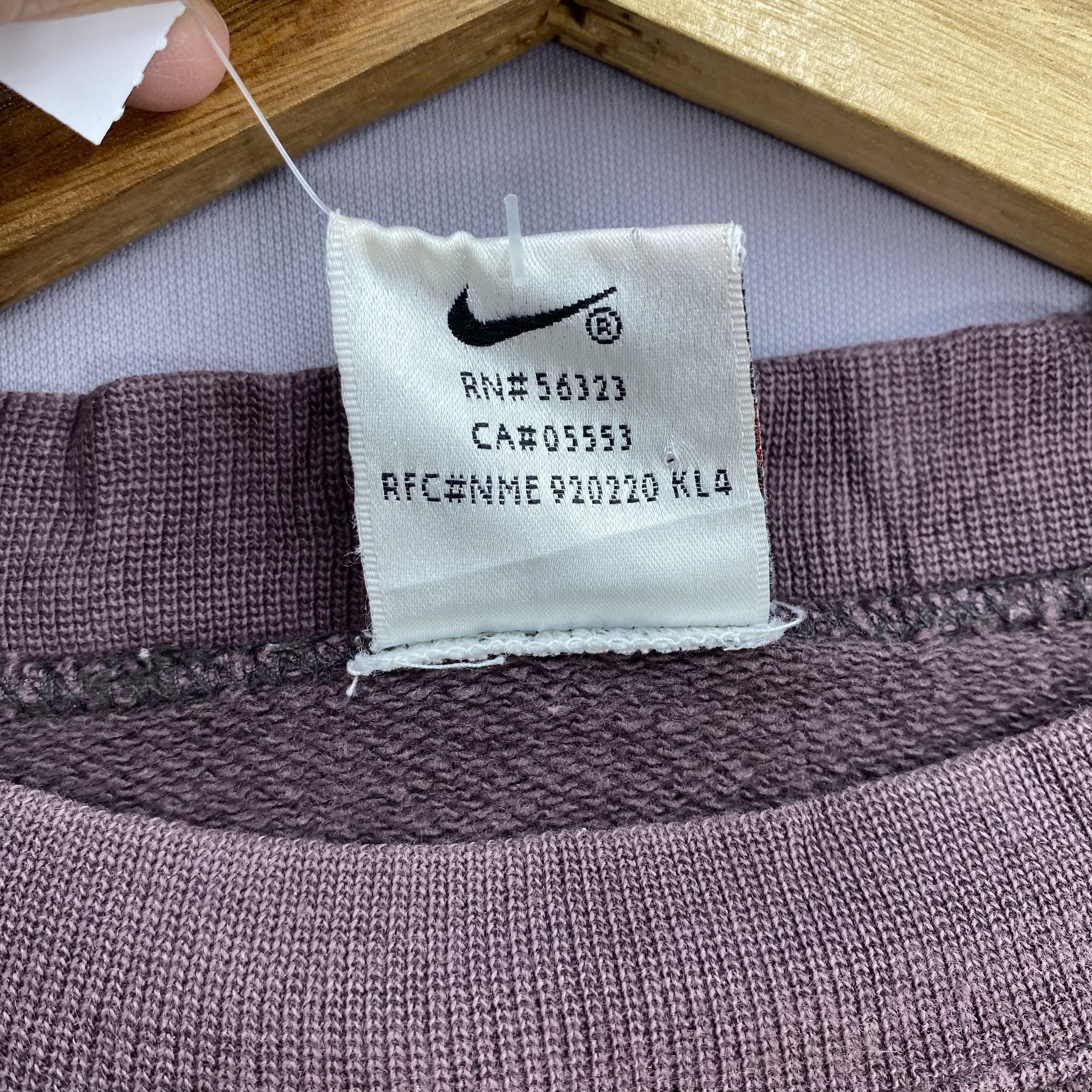Nike Vintage 90s Nike Sweater Nike Big Swoosh Center Pullover Size US L / EU 52-54 / 3 - 6 Thumbnail