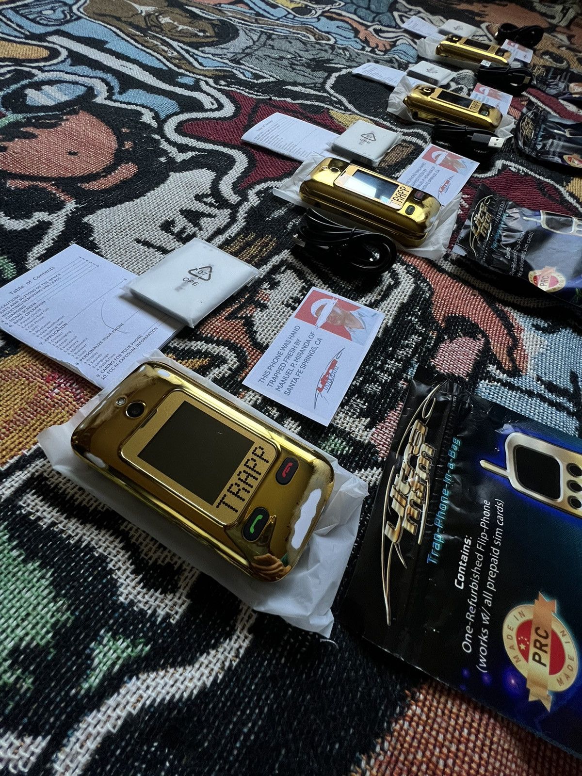 image of Murd333R Fm Murd333R.fm Trap Phone in Gold, Men's