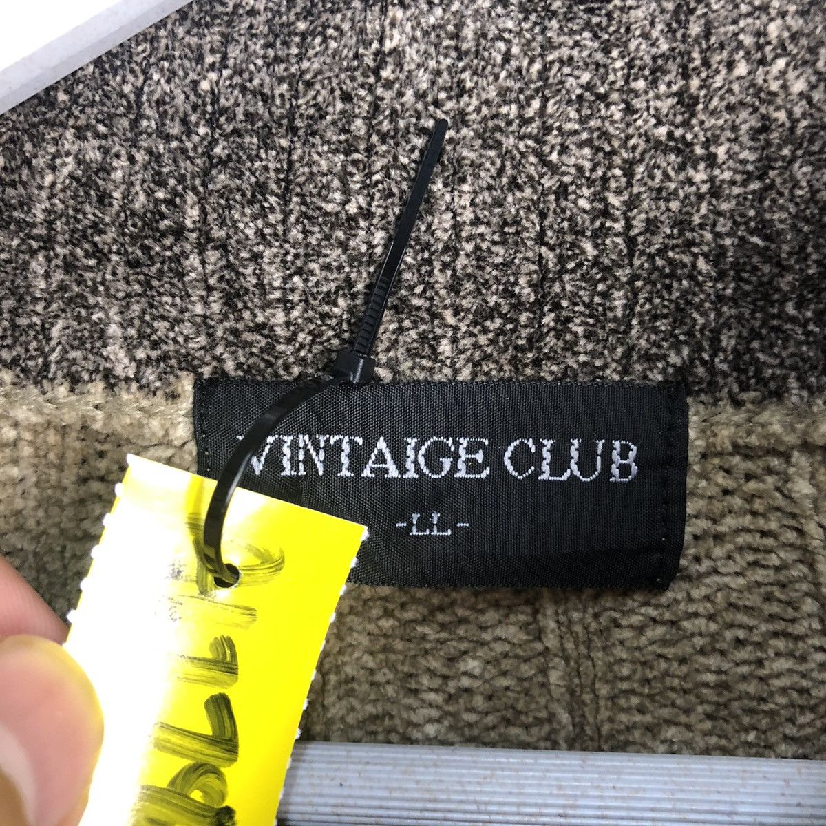 Homespun Knitwear × Japanese Brand Vintage Club Brown Knitwear #A1778 Size US L / EU 52-54 / 3 - 9 Thumbnail