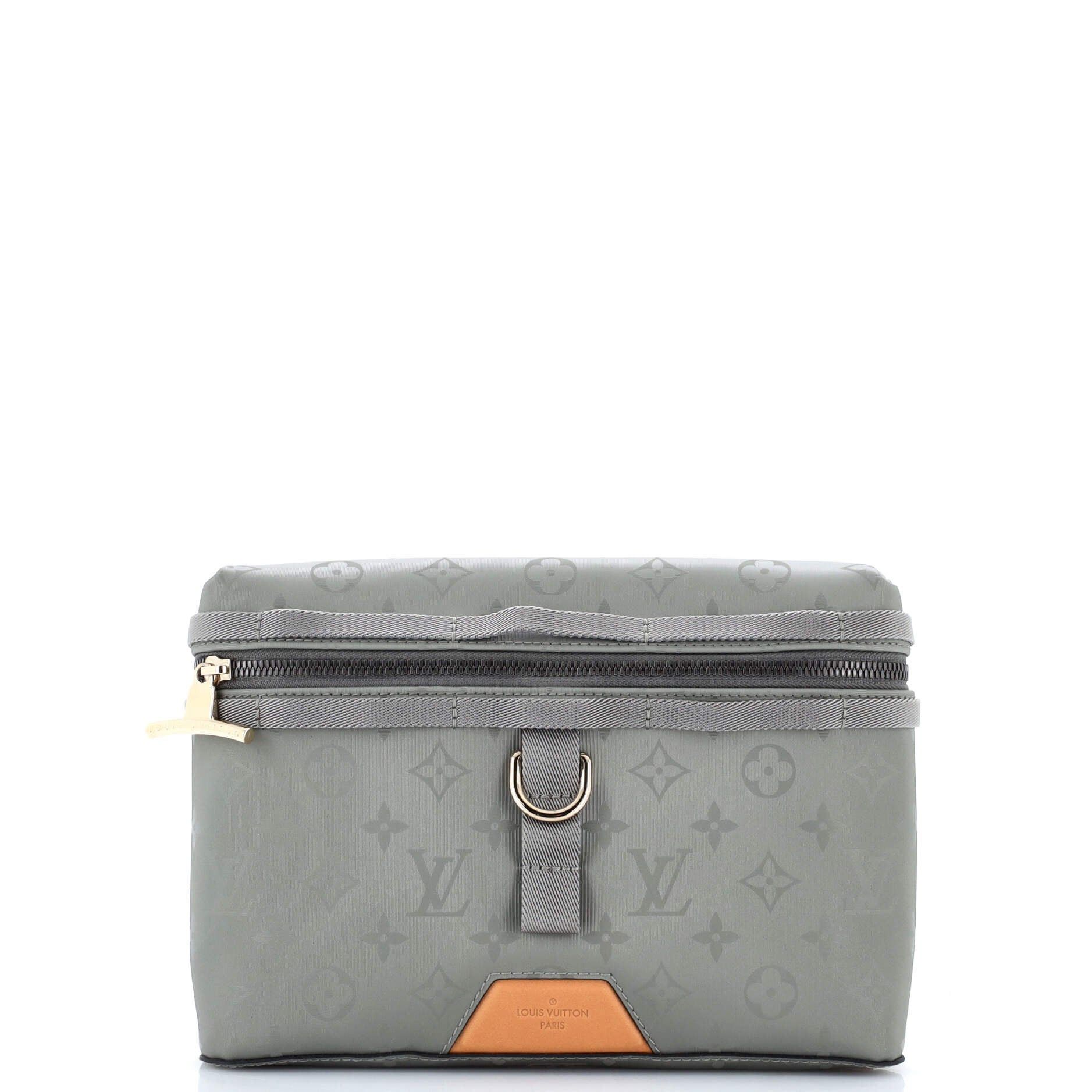 Louis Vuitton Messenger Bag Size ONE SIZE - 1 Thumbnail