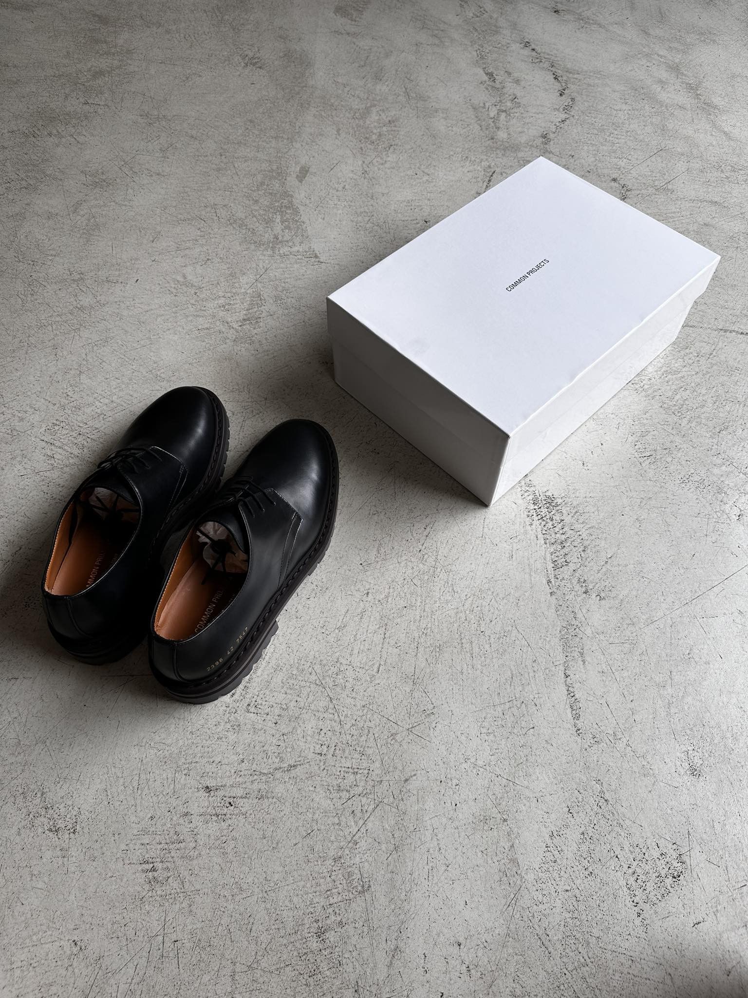 Common Projects Common Projects Officer's Derby Black 2396 7547 US 8 EU 41 Size US 8 / EU 41 - 3 Thumbnail