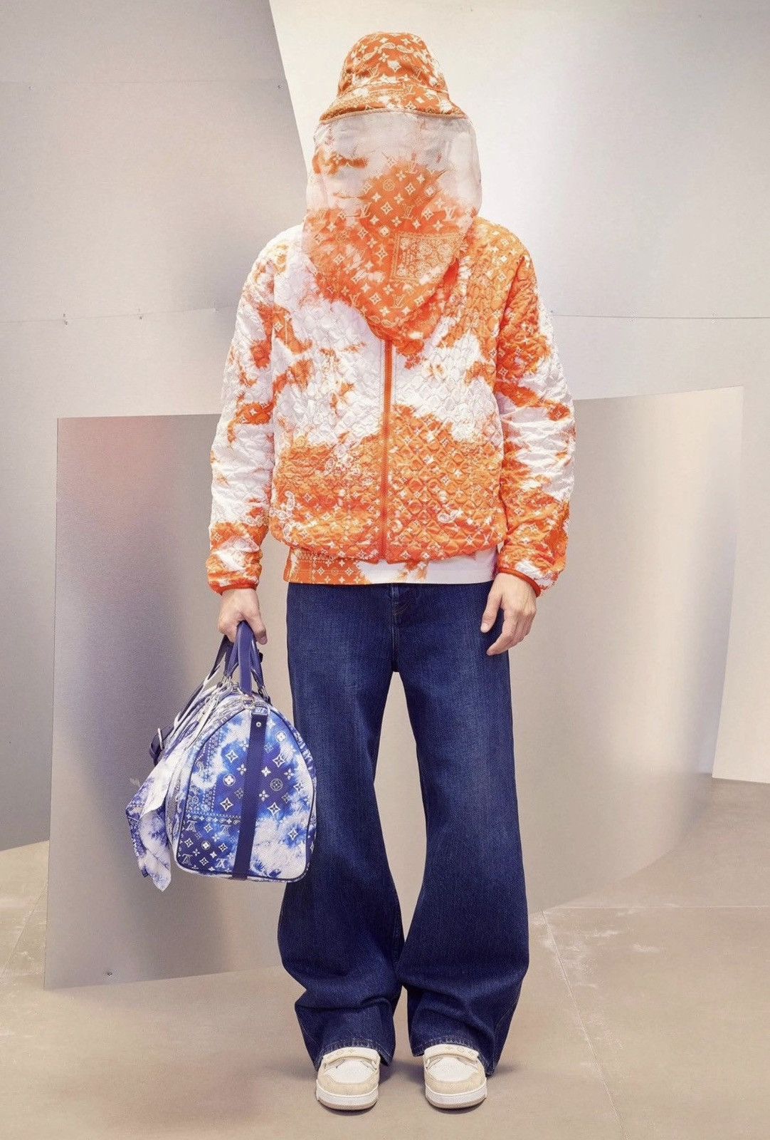 Louis Vuitton 2022 Bleached Monogram Bandana Windbreaker By Virgil Abloh Size US L / EU 52-54 / 3 - 6 Thumbnail