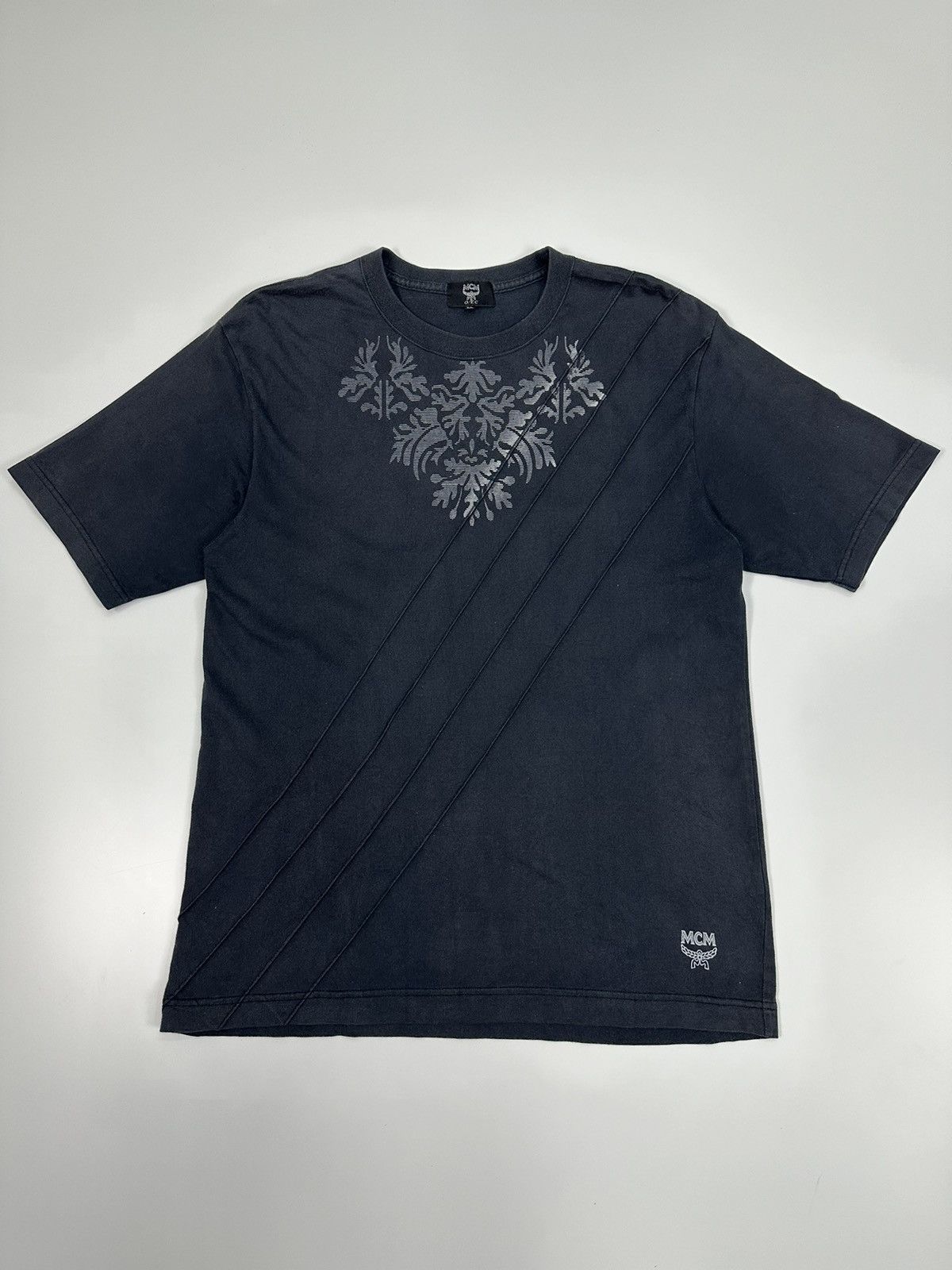 MCM Vintage Mcm Flower SunFaded TShirt A644 Size US L / EU 52-54 / 3 - 1 Thumbnail