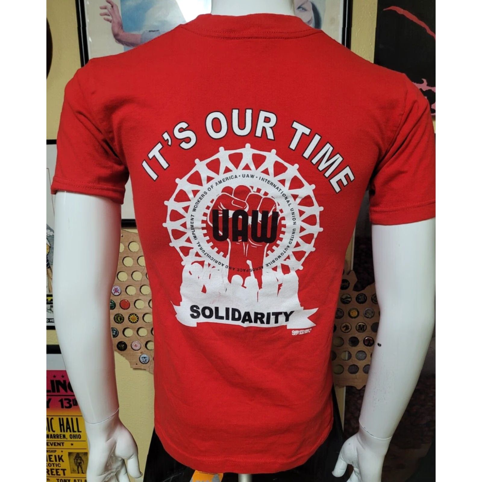 Vintage VINTAGE UAW Dana Unit Local 12 Union Solidarity Bayside T-Shirt Small Red Cotton Crew Neck Short Sleeve Men Graphic Tee Size US S / EU 44-46 / 1 - 3 Thumbnail