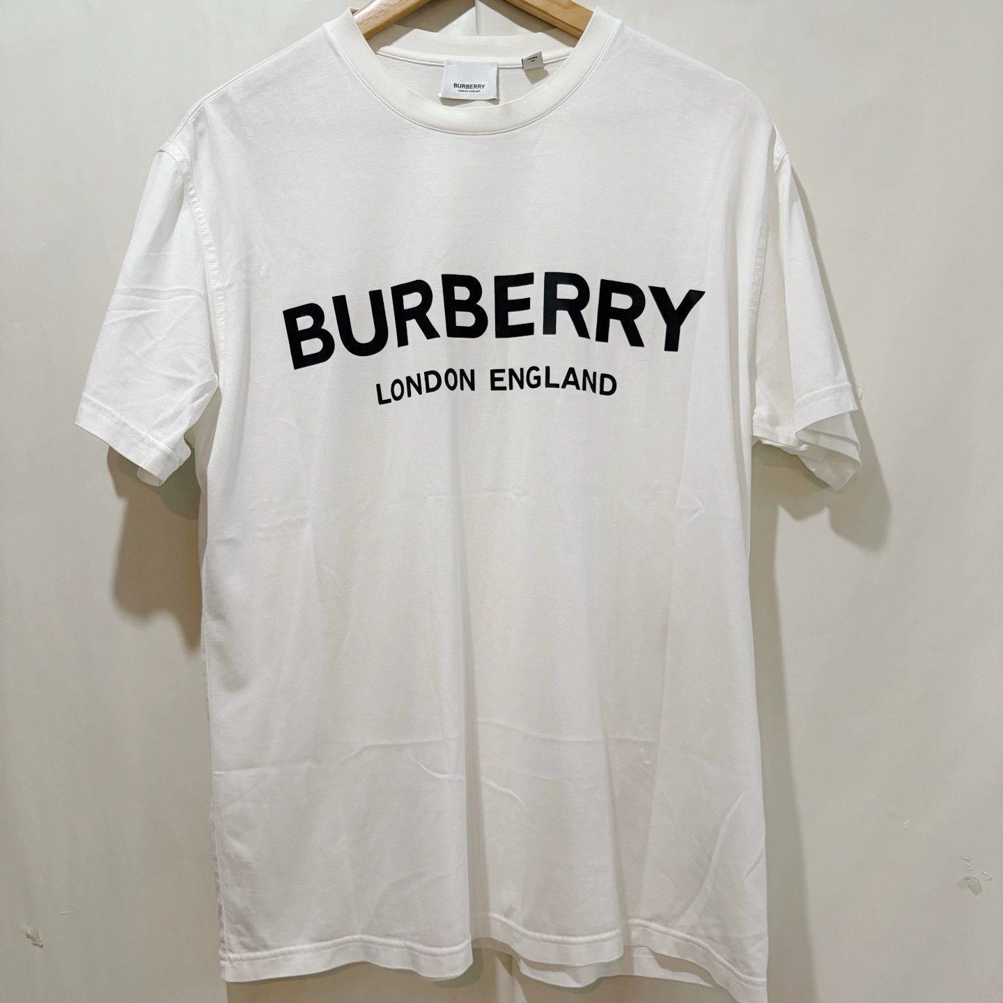 Burberry White Logo Print T-shirt S - dmc