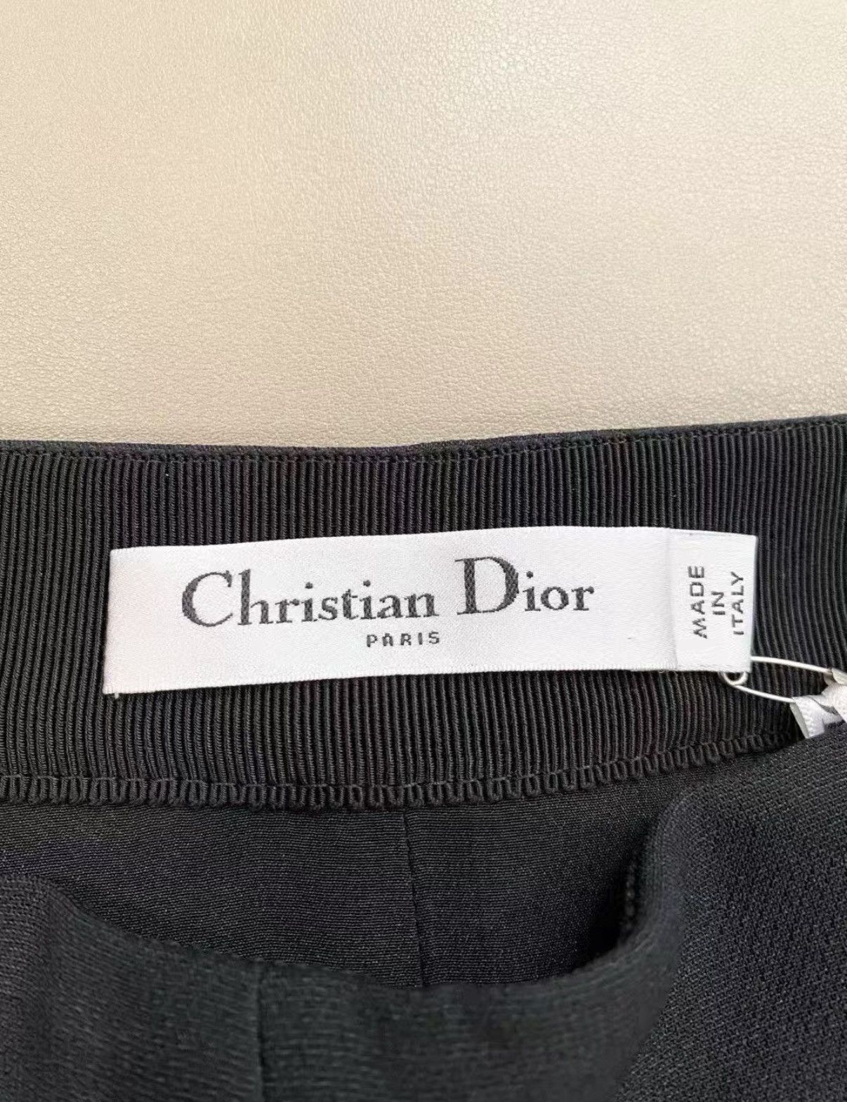 Dior Dior Classic Black Logo Skort with Gold Emblem J33 Size M / US 6-8 / IT 42-44 - 4 Thumbnail