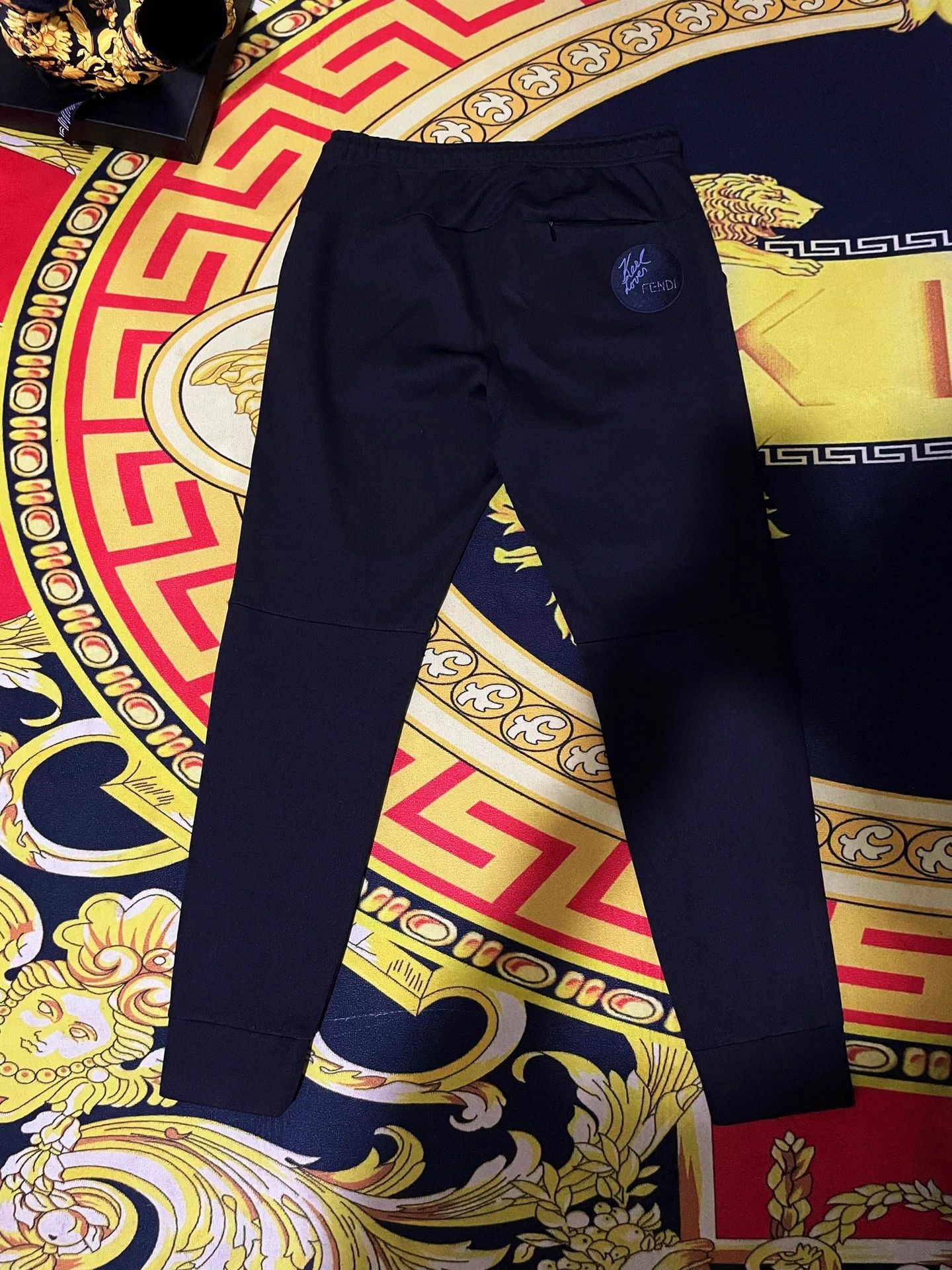 Fendi FENDI Signature Karl Lagerfeld Embroidery Sweatpants Size US 34 / EU 50 - 2 Thumbnail