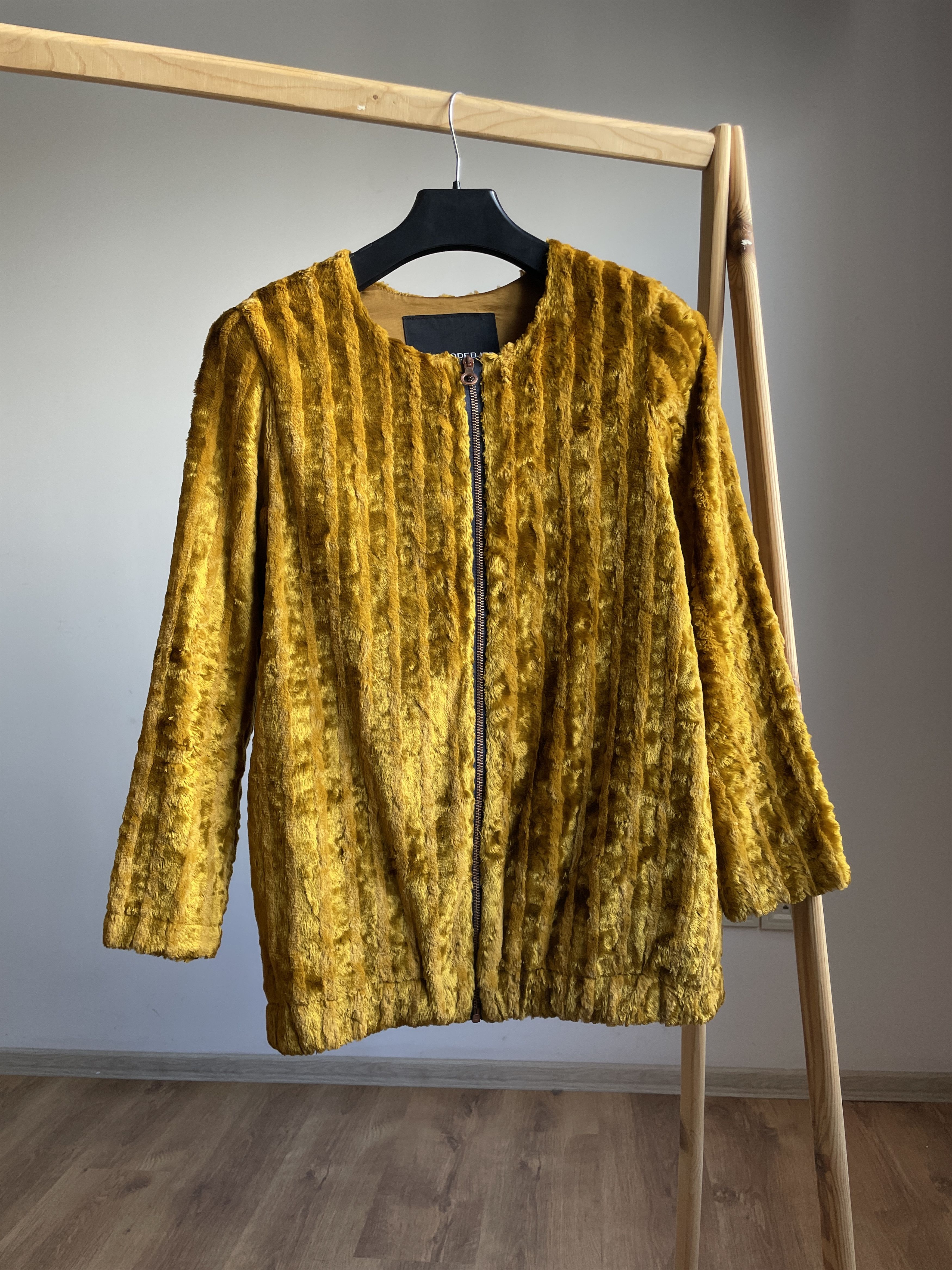 Rodebjer Rodebjer Womens Golden Velvet Collarless Coat Size S Size S / US 4 / IT 40 - 1 Thumbnail
