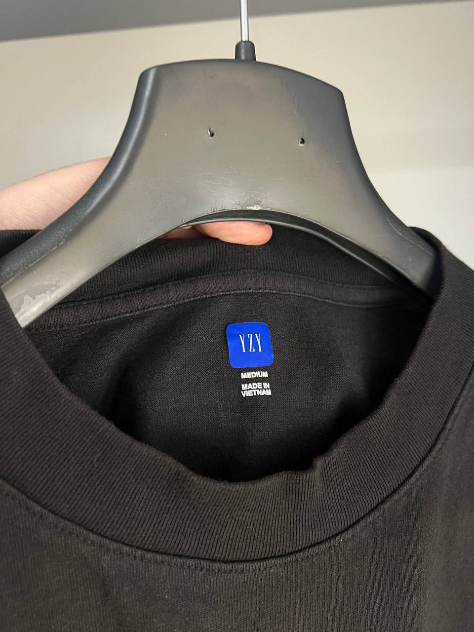 Gap VINTAGE GAP YZY KANYE WEST BALENCIAGA DESIGNER T-SHIRT Size US M / EU 48-50 / 2 - 2 Thumbnail