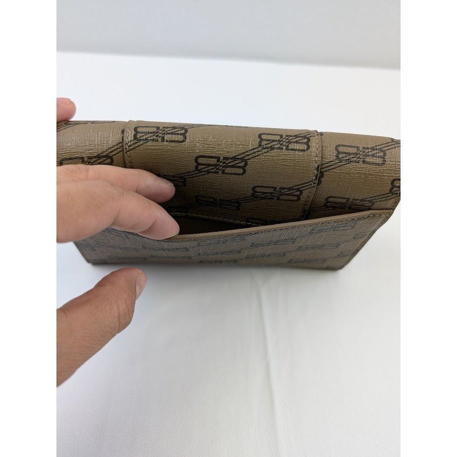 Balenciaga o1rshd1 Size: OS / BB Monogram Chain Shoulder Bag in Tan Size ONE SIZE - 5 Thumbnail
