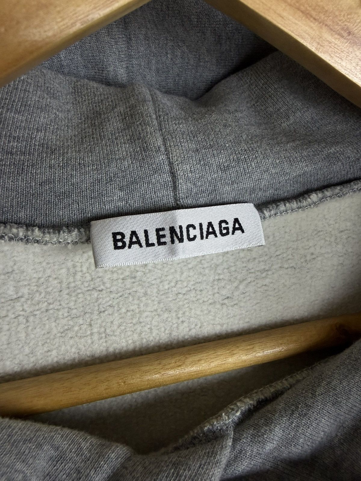 Balenciaga Balenciaga grey croped minimalist logo BB oversized hoodie Size XS / US 0-2 / IT 36-38 - 9 Thumbnail