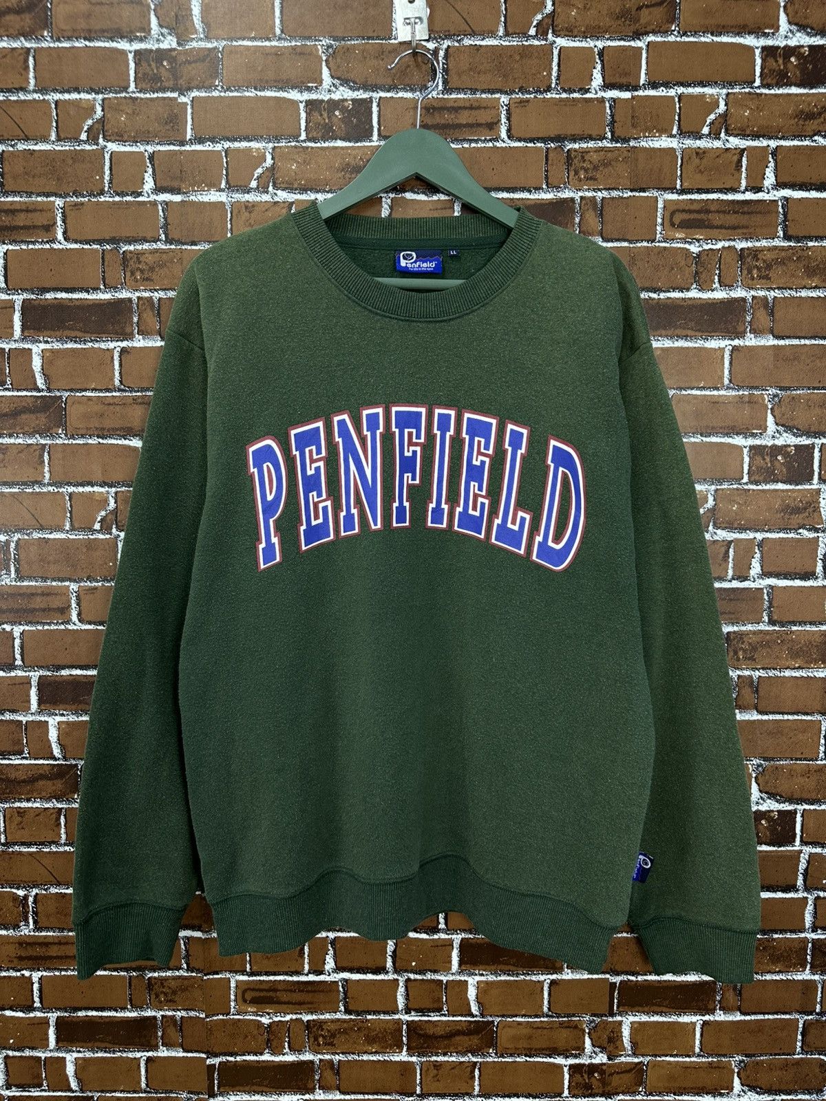 Vintage Penfield College Spellout Crewneck Z394
