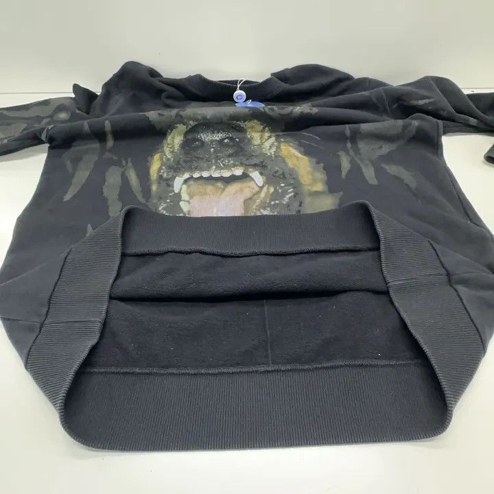 Givenchy Givenchy Givenchy Classic Dog Print Long Sleeve Sweatshirt Size US L / EU 52-54 / 3 - 5 Thumbnail