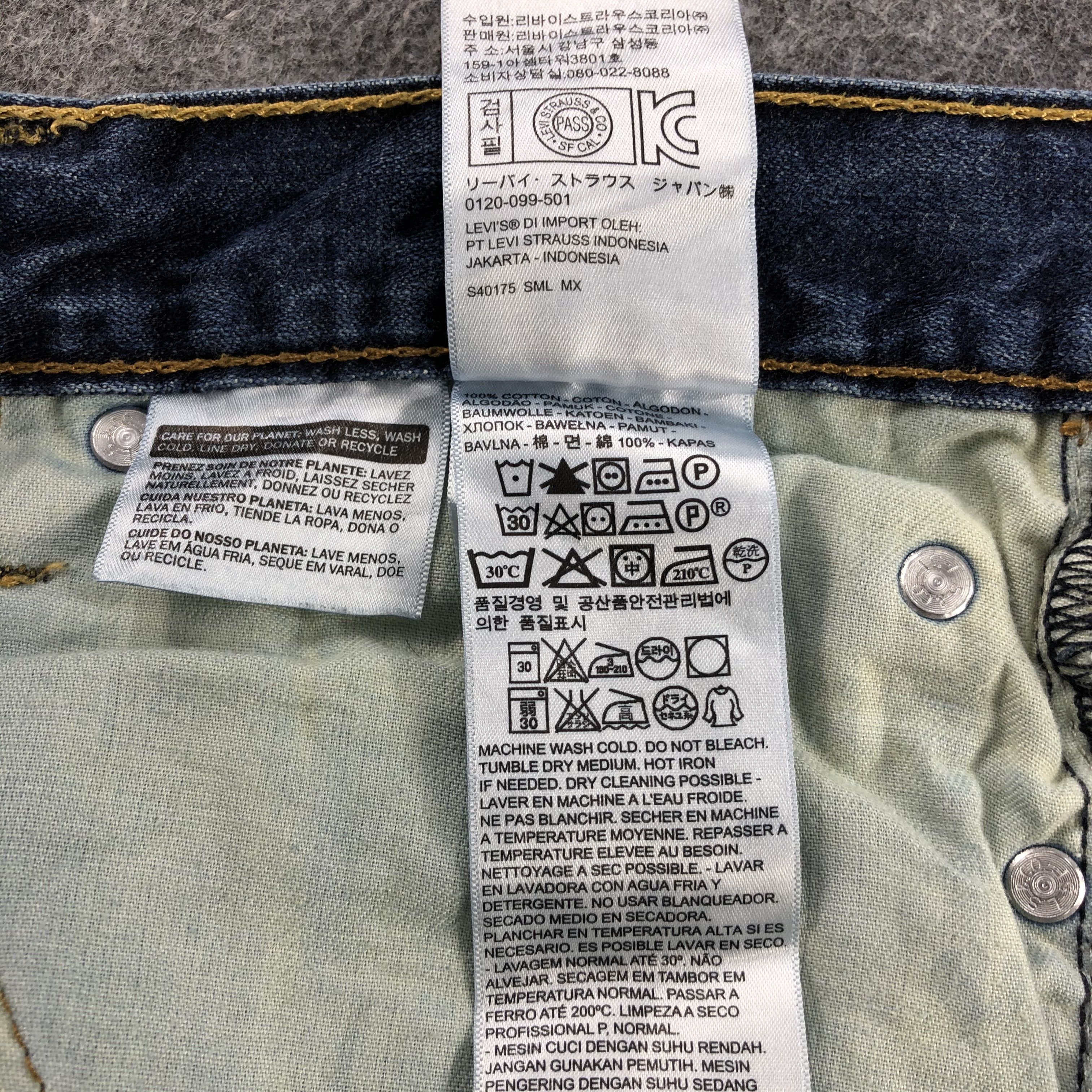 Levi's Vintage Blue Wash Levis 514 Jeans-J2002 Size US 33 - 13 Thumbnail
