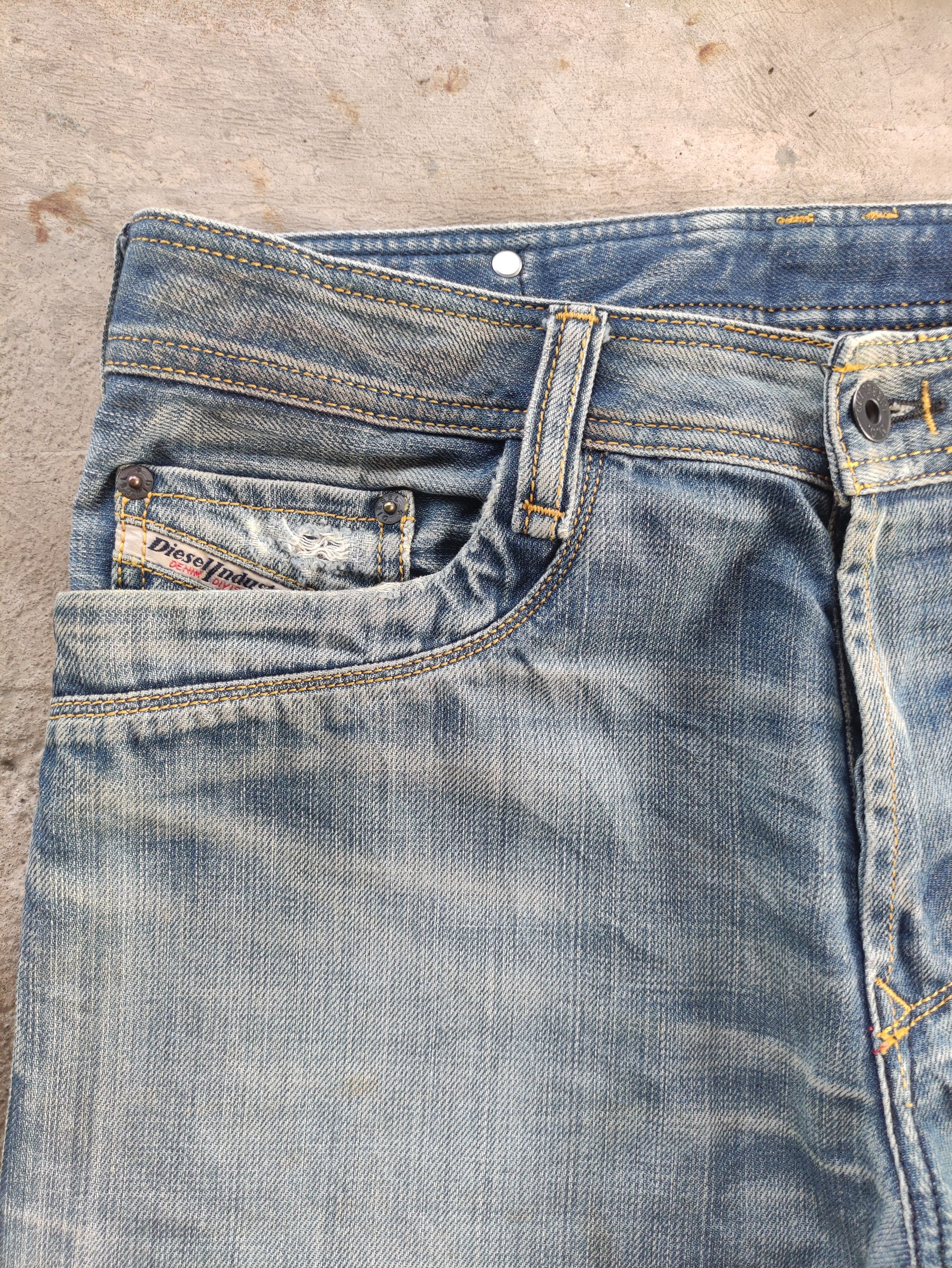 Diesel Vintage Diesel Timmen Button Jean Distressed Faded Size US 33 - 5 Thumbnail