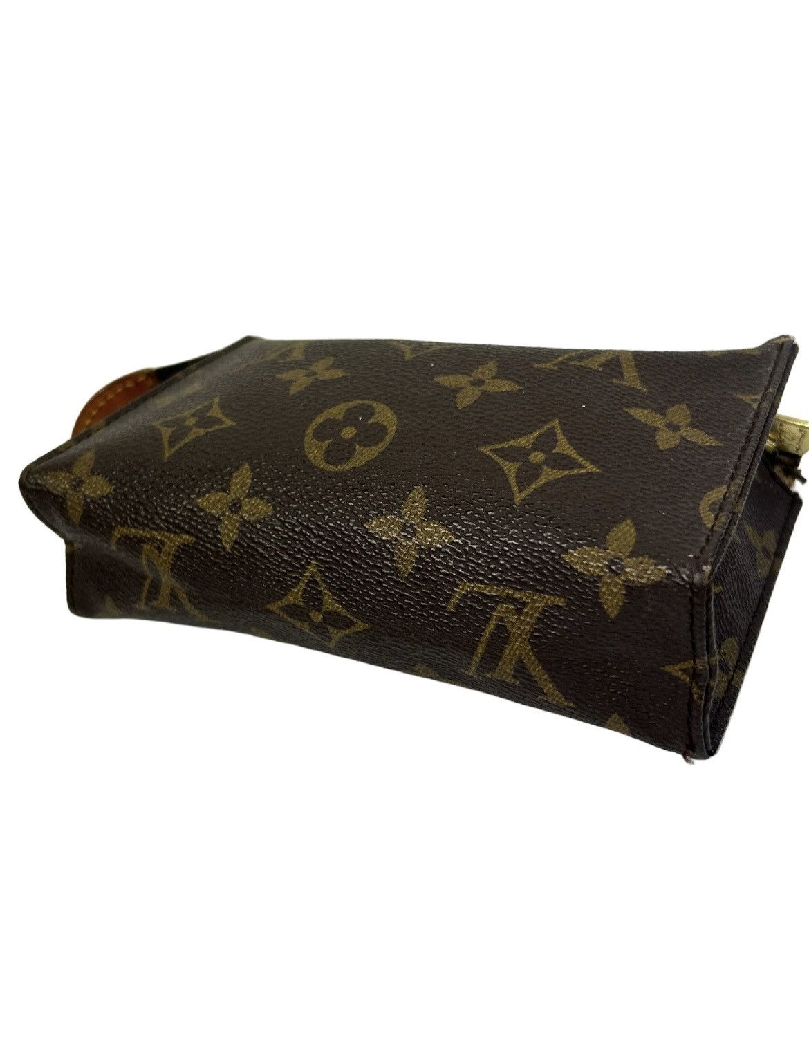 Louis Vuitton Louis Vuitton Monogram Petite Cosmetic Pouch Size ONE SIZE - 4 Thumbnail