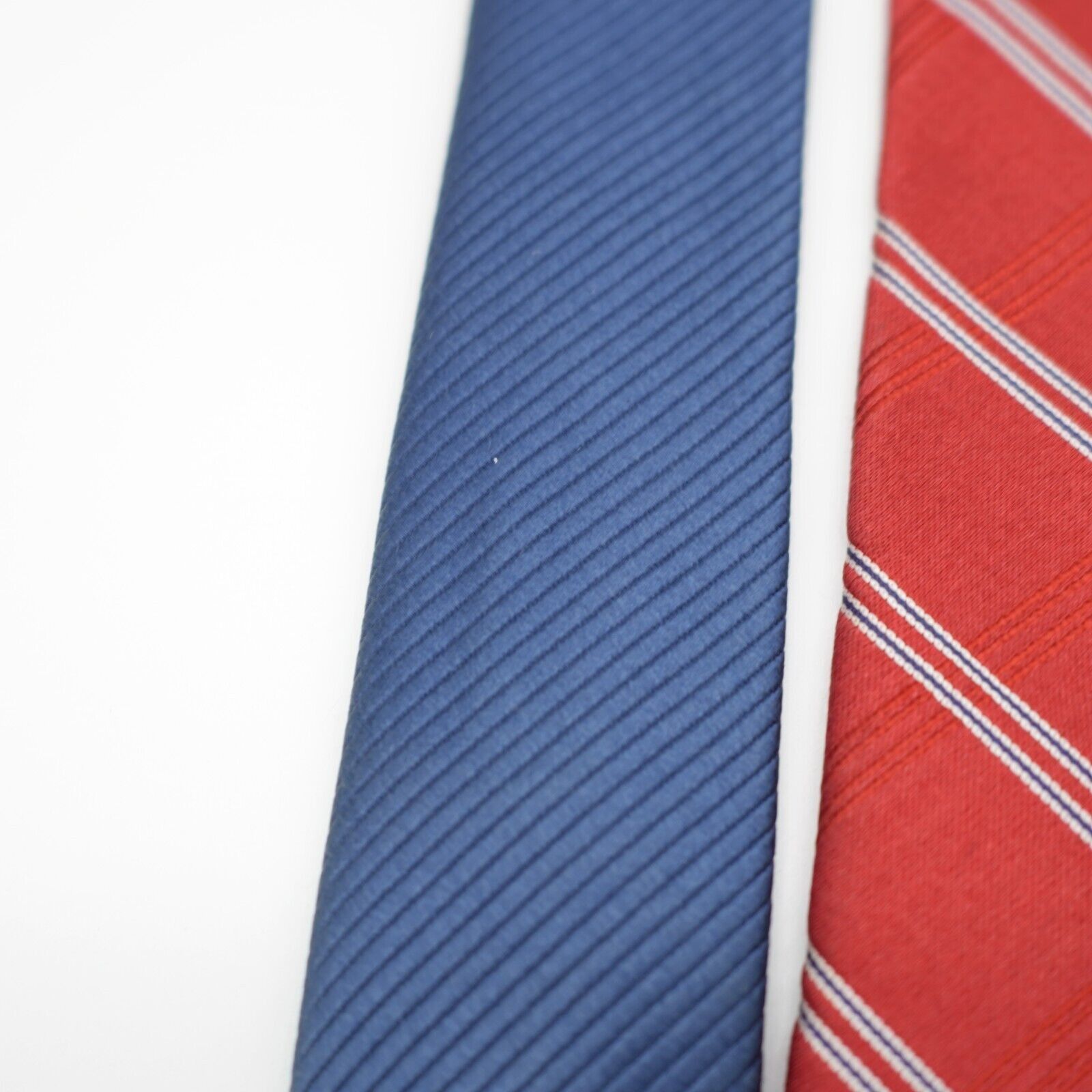 Tommy Hilfiger Vintage Tommy Hilfiger Red Blue Striped Two-Tone Woven Silk Size ONE SIZE - 3 Thumbnail