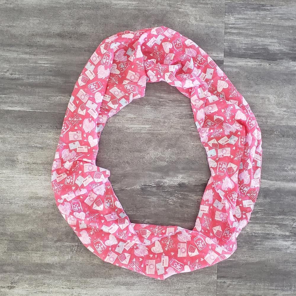 Designer Pink Hugs+Kisses Xoxo Infinity Scarf Size ONE SIZE - 1 Thumbnail