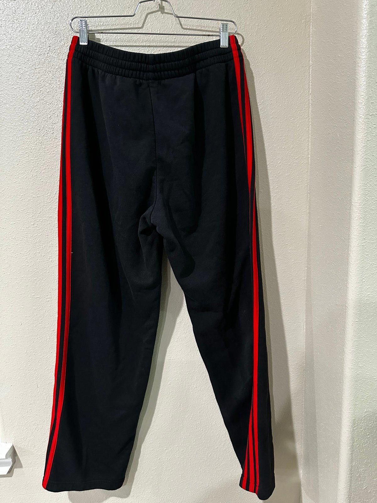Adidas Adidas 3-Stripes Pants in Black Size US 34 / EU 50 - 2 Thumbnail
