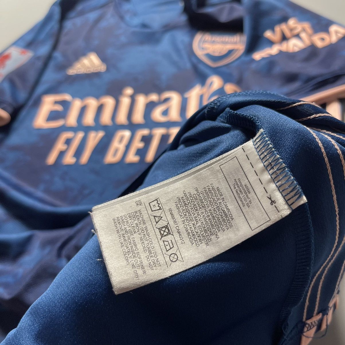 Adidas × Vintage ARSENAL ADIDAS 2020/2021 FOOTBALL THIRD JERSEY #7 SAKA Size US S / EU 44-46 / 1 - 13 Thumbnail