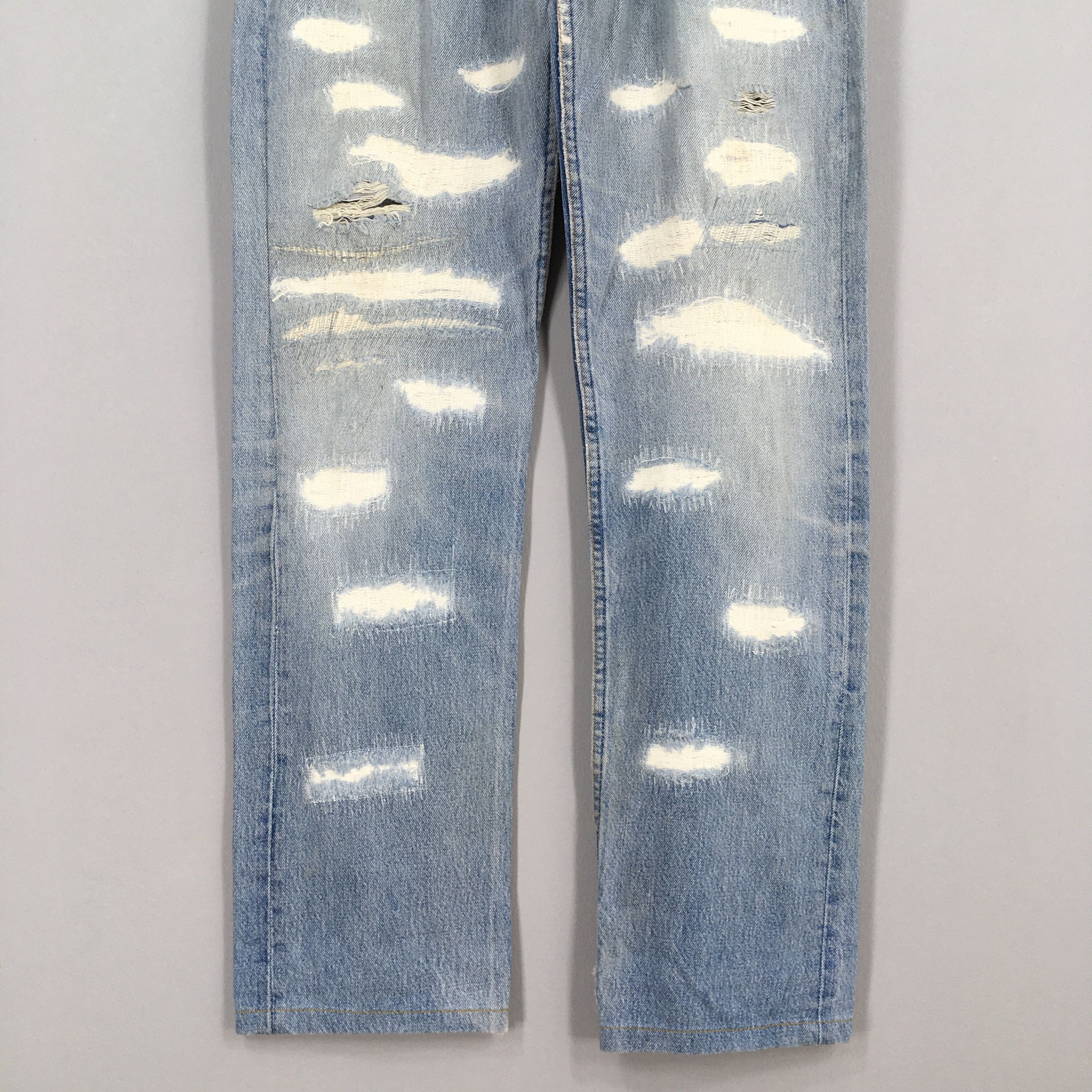 Levi's Size 31x33 Vintage 90s Levi's 501 Faded Blue Jeans S654 Size US 31 - 4 Thumbnail