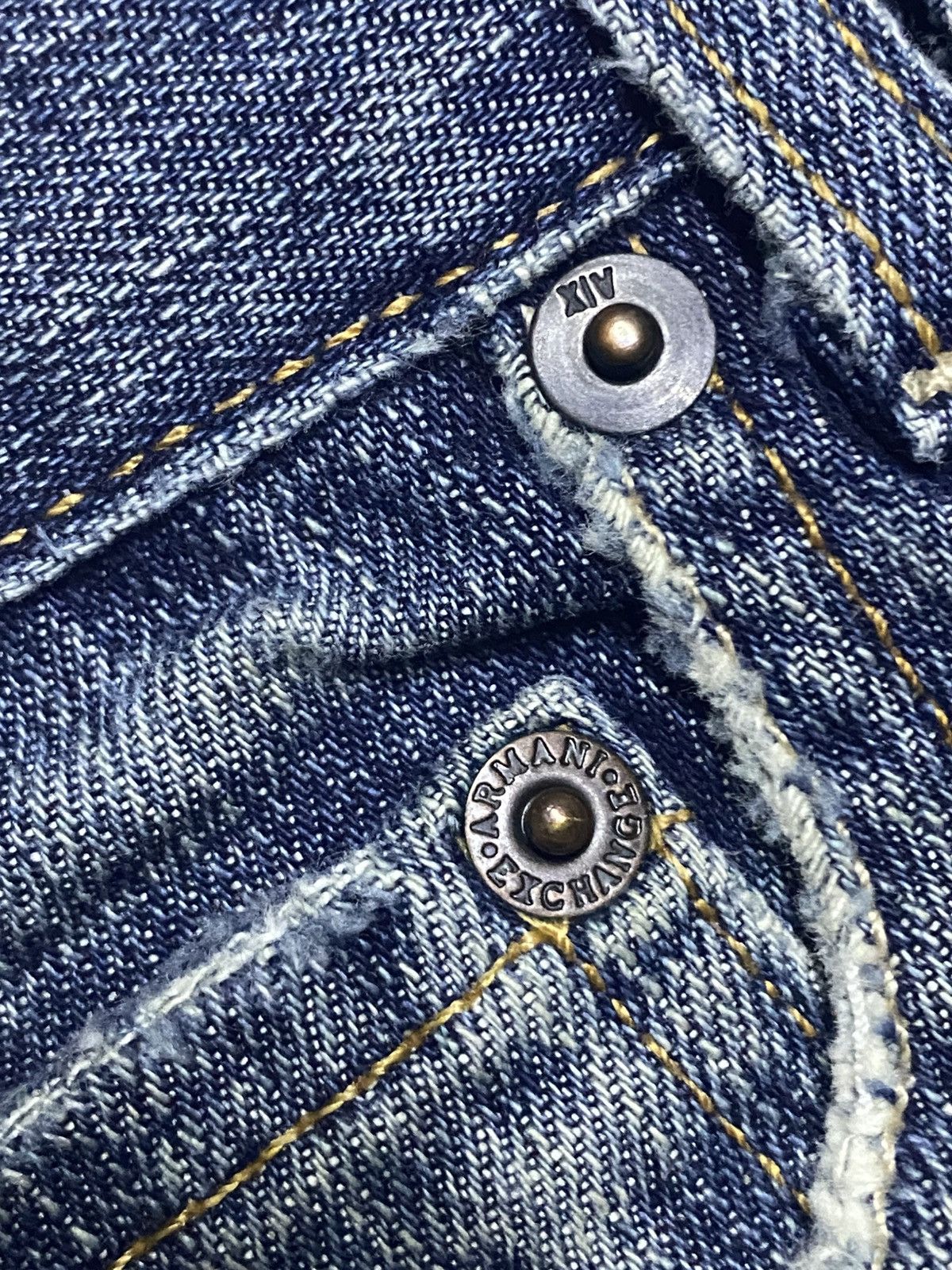 Armani Exchange Armani Exchange USA Grunge Distressed Loose Jeans Size US 31 - 8 Thumbnail