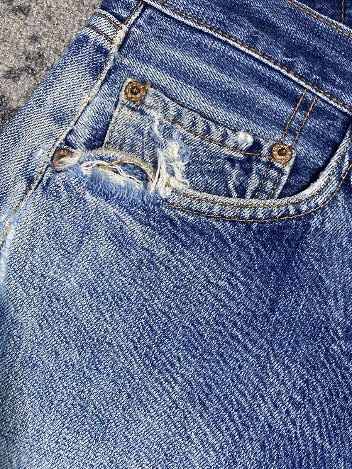 Levi's Levis denim jeans vintage selvedge 90’s distressed Size US 30 / EU 46 - 5 Thumbnail