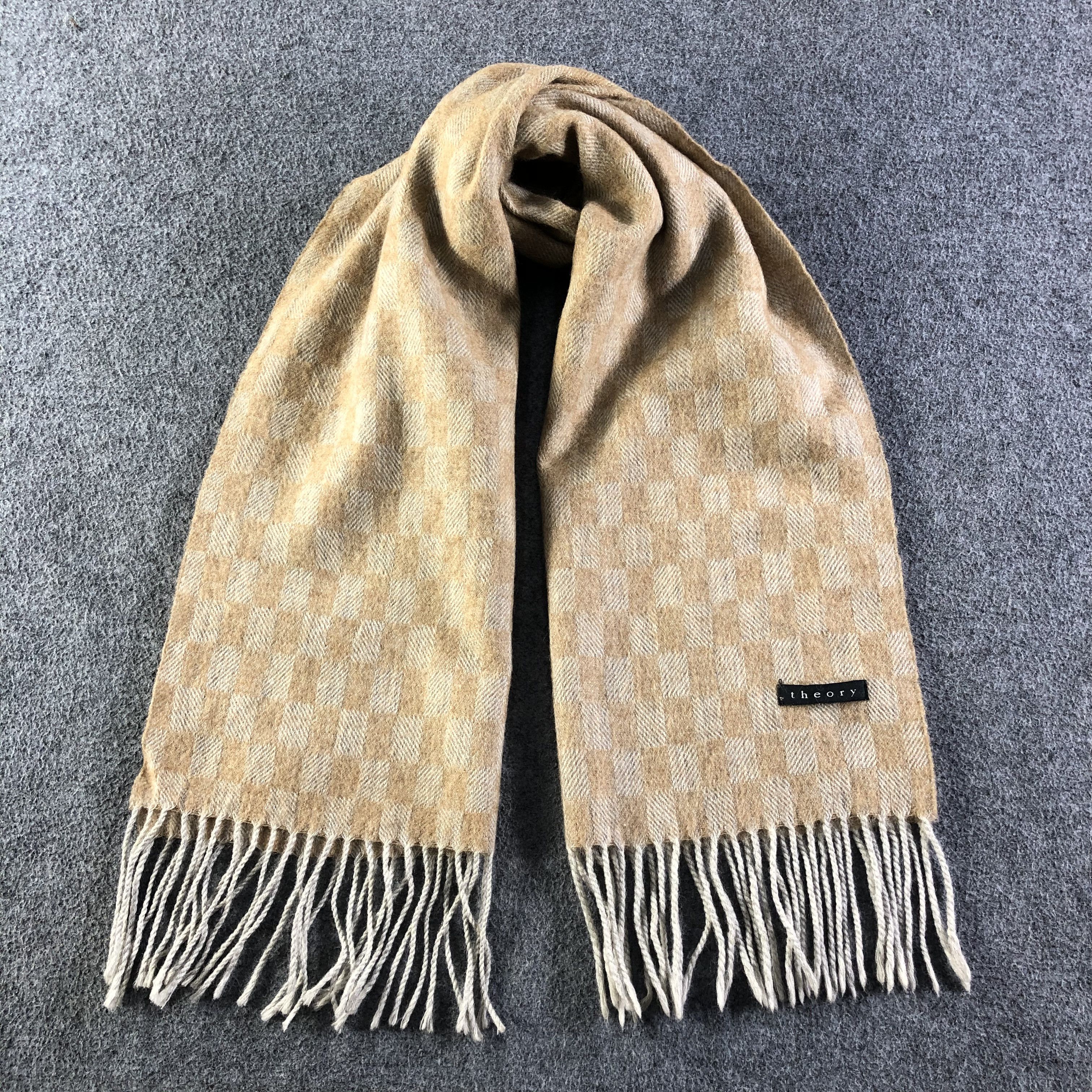 Theory Theory Scarf / Muffler / Neckwear P587 Size ONE SIZE - 1 Thumbnail
