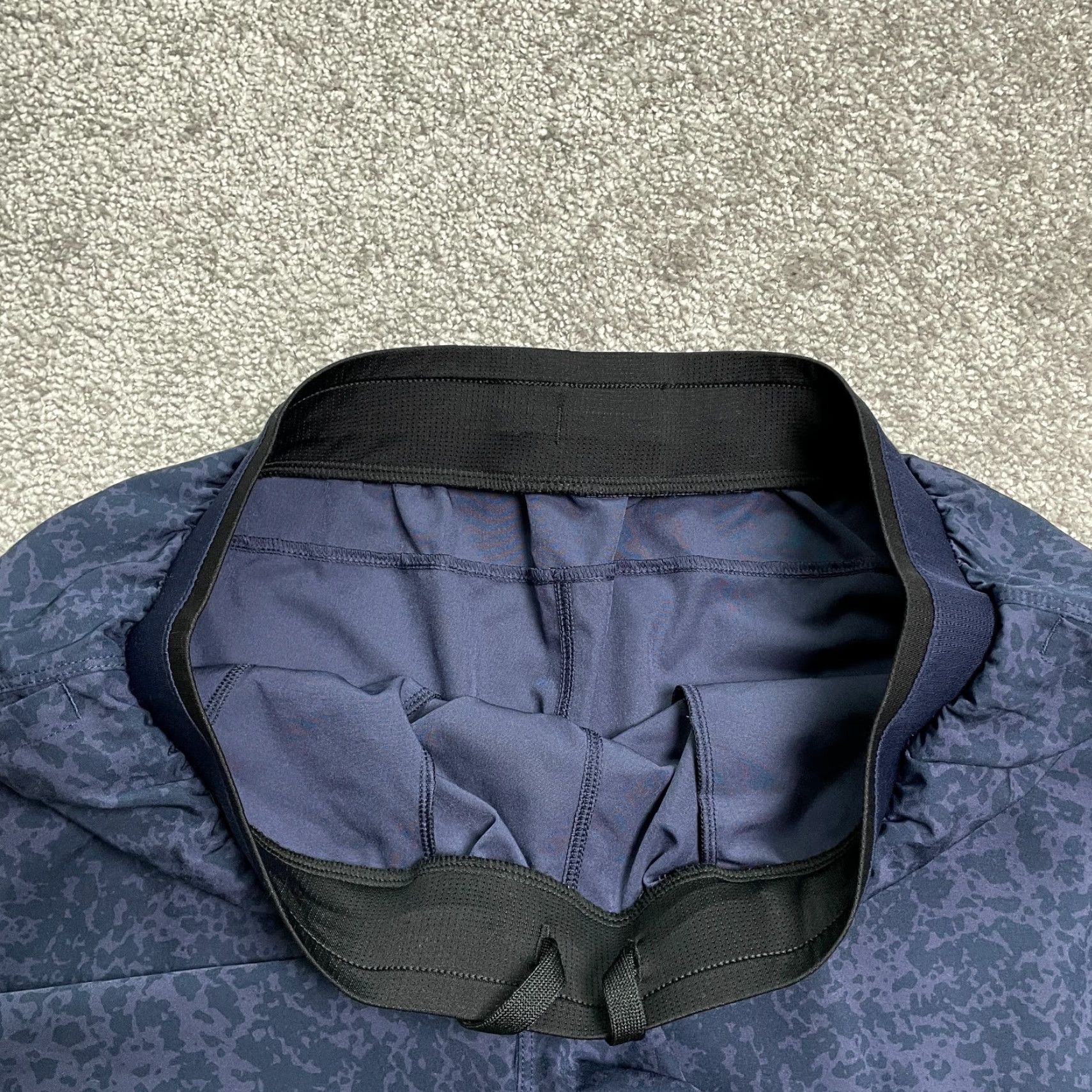 Fabletics Fabletics Shorts Men M Blue Elastic Drawstring Active Gym Athletic 29x7.5 Size US 31 - 4 Thumbnail