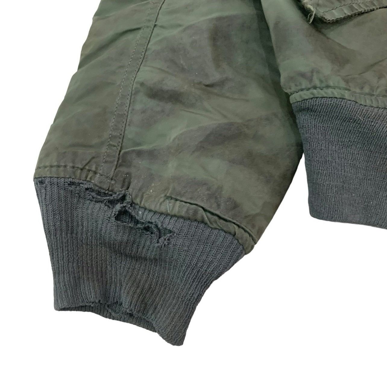 Alpha Industries Distressed Alpha Industries MA-1 Reversible Bomber Jacket Size US M / EU 48-50 / 2 - 10 Thumbnail