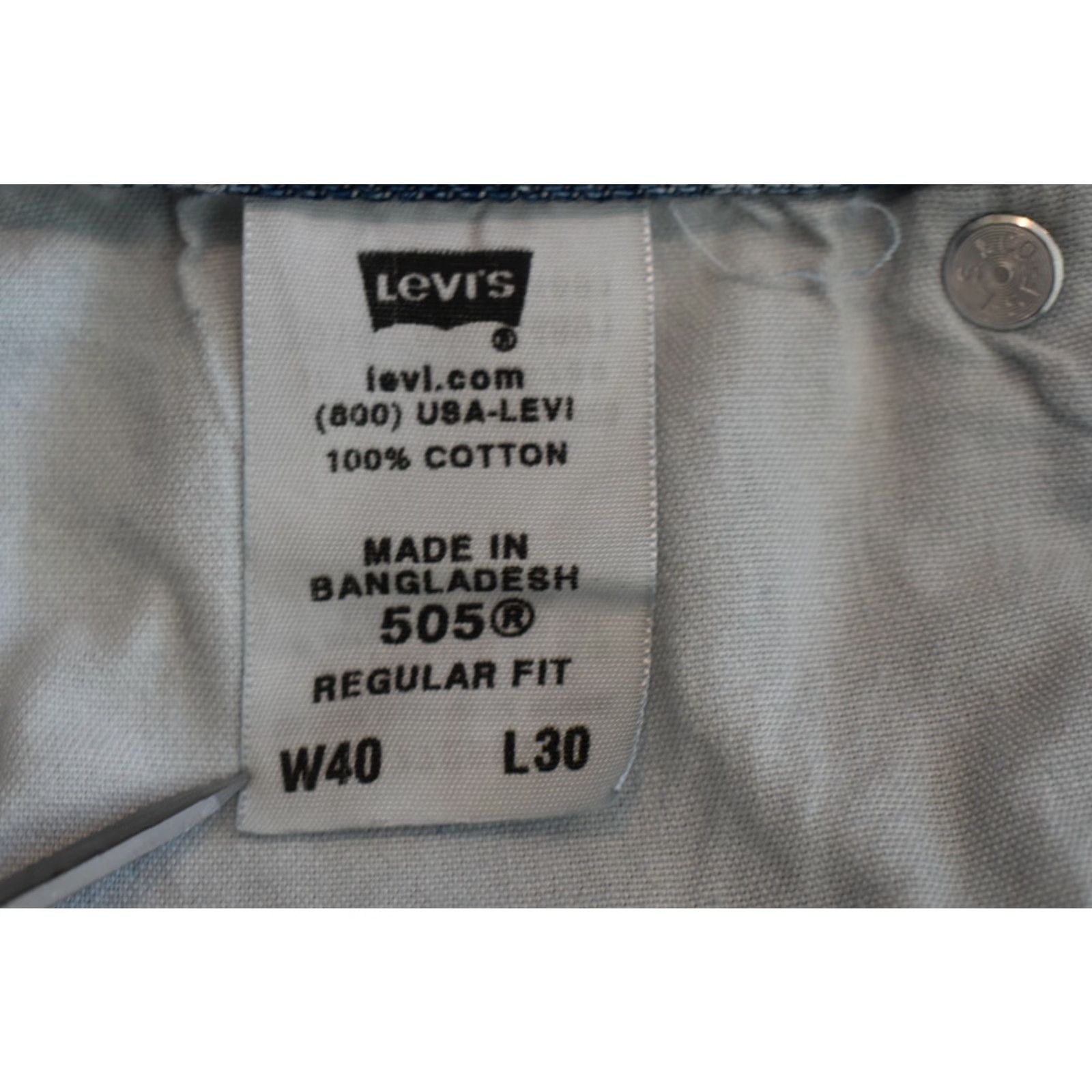 Levi's VINTAGE Levi's 505 Jeans Mens 39x31 Regular Distressed Blue Denim Cotton 9in Leg Opening Straight 13.5in Rise Size US 39 - 6 Thumbnail